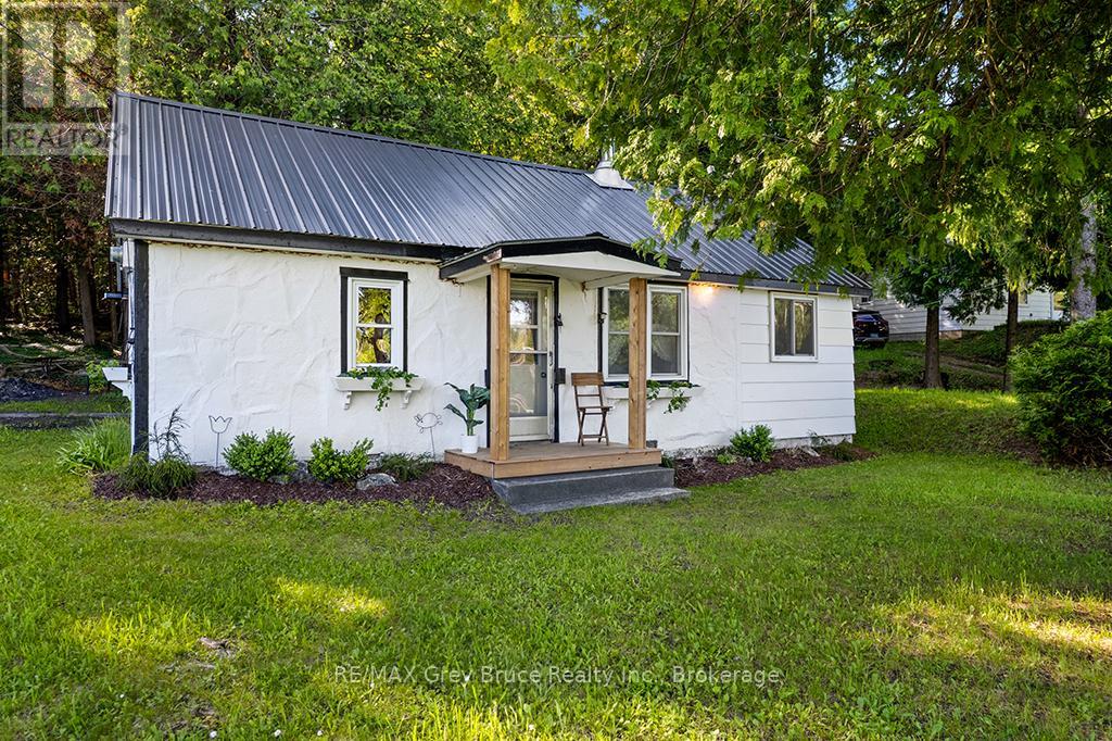MLS® listing #29927447 for sale located at 609 STOKES BAY ROAD