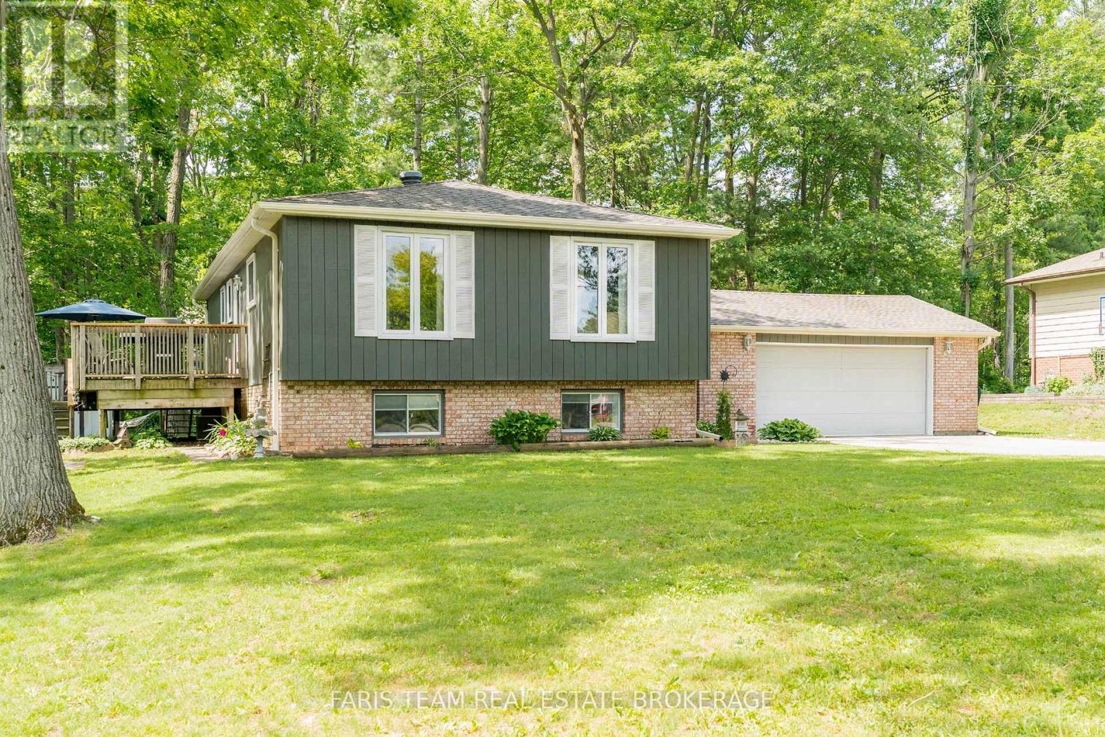 MLS® listing #29929443 for sale located at 1202 SUNNIDALE ROAD