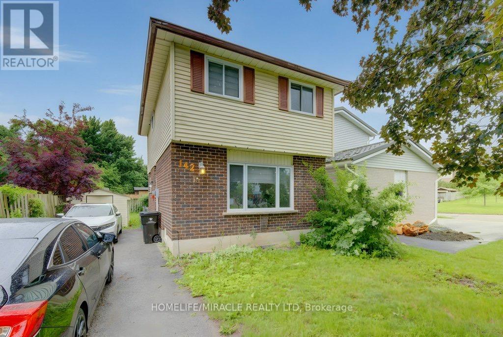 MLS® listing #29932336 for sale located at 142 CORNERBROOK CRESCENT