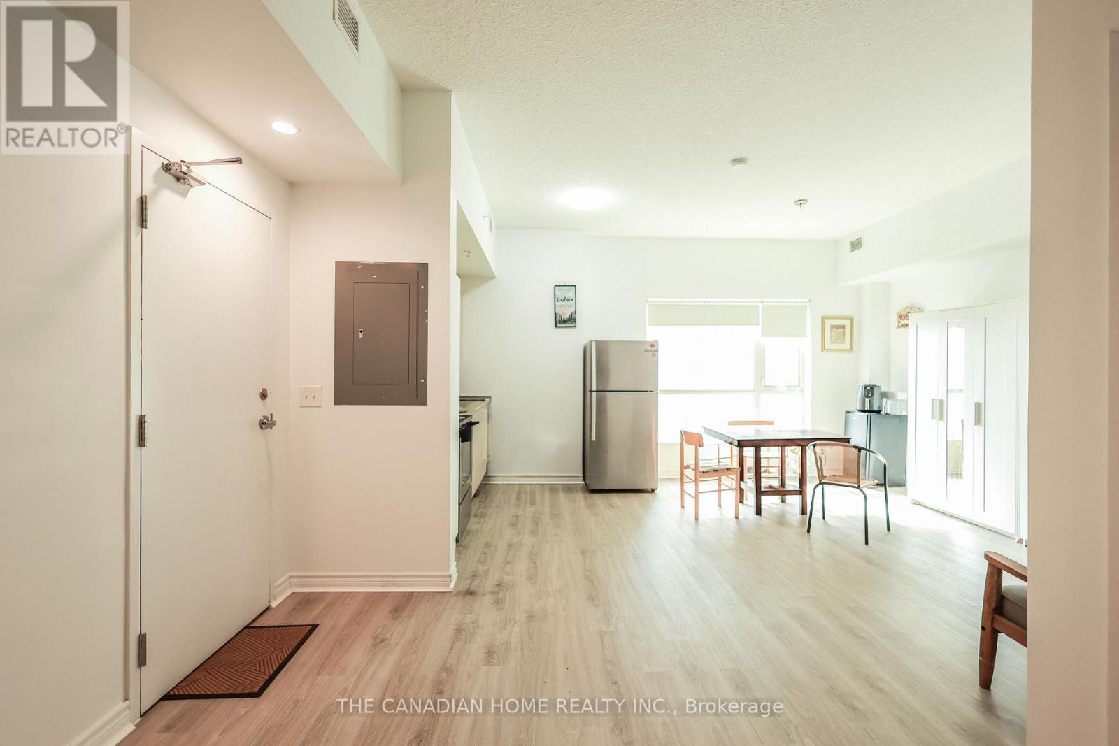 MLS® listing #29932529 for sale located at 304 - 158 KING STREET N