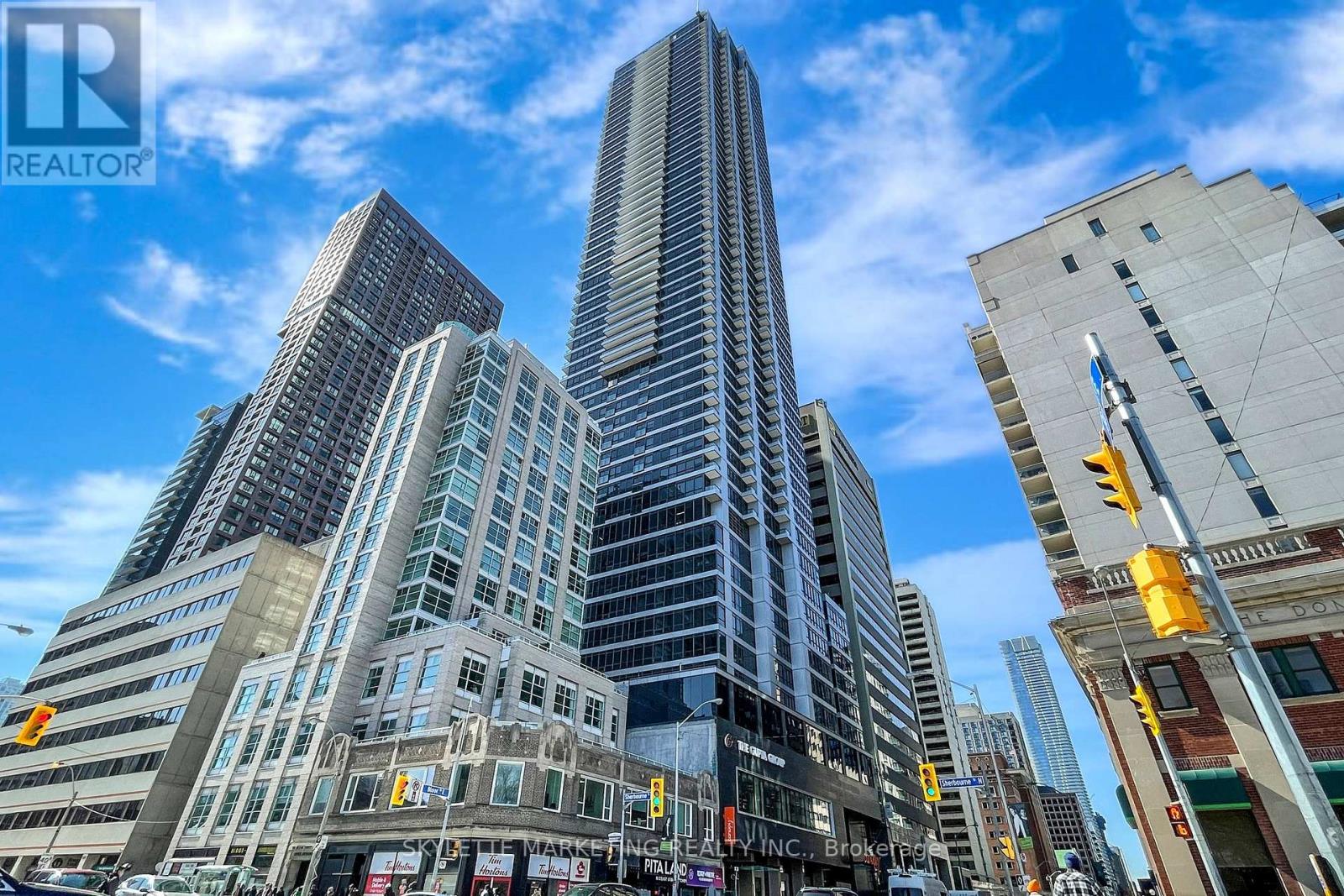 MLS® listing #29932604 for sale located at 3201 - 395 BLOOR STREET E