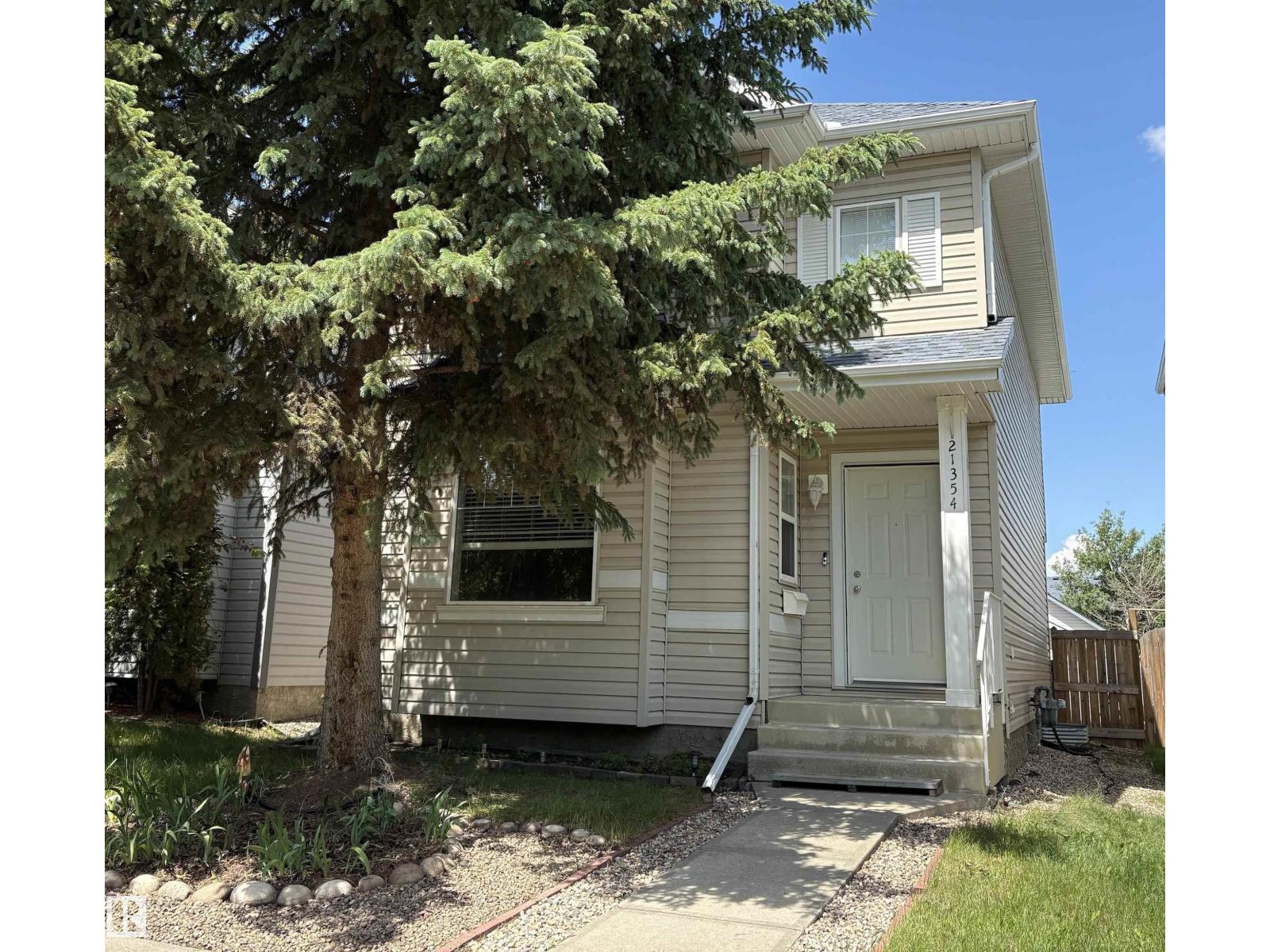 MLS® listing #29932658 for sale located at 21354 87A AV NW