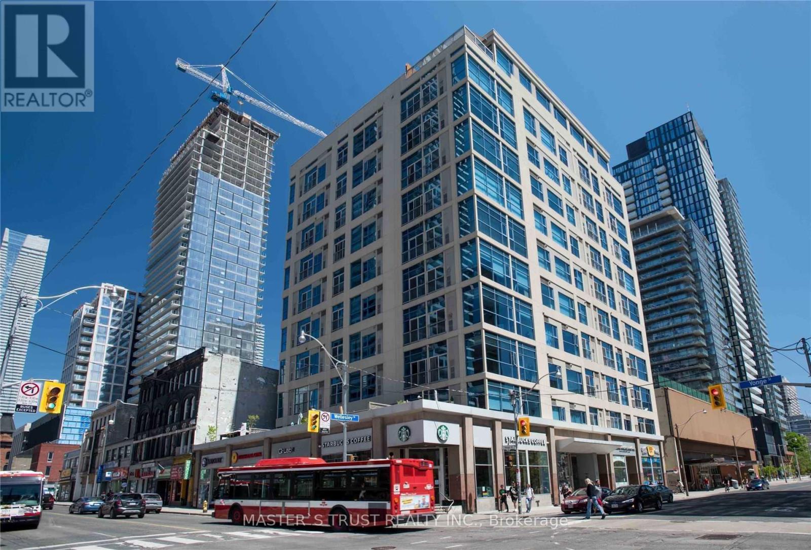 MLS® listing #29932686 for sale located at 1001 - 8 WELLESLEY STREET E