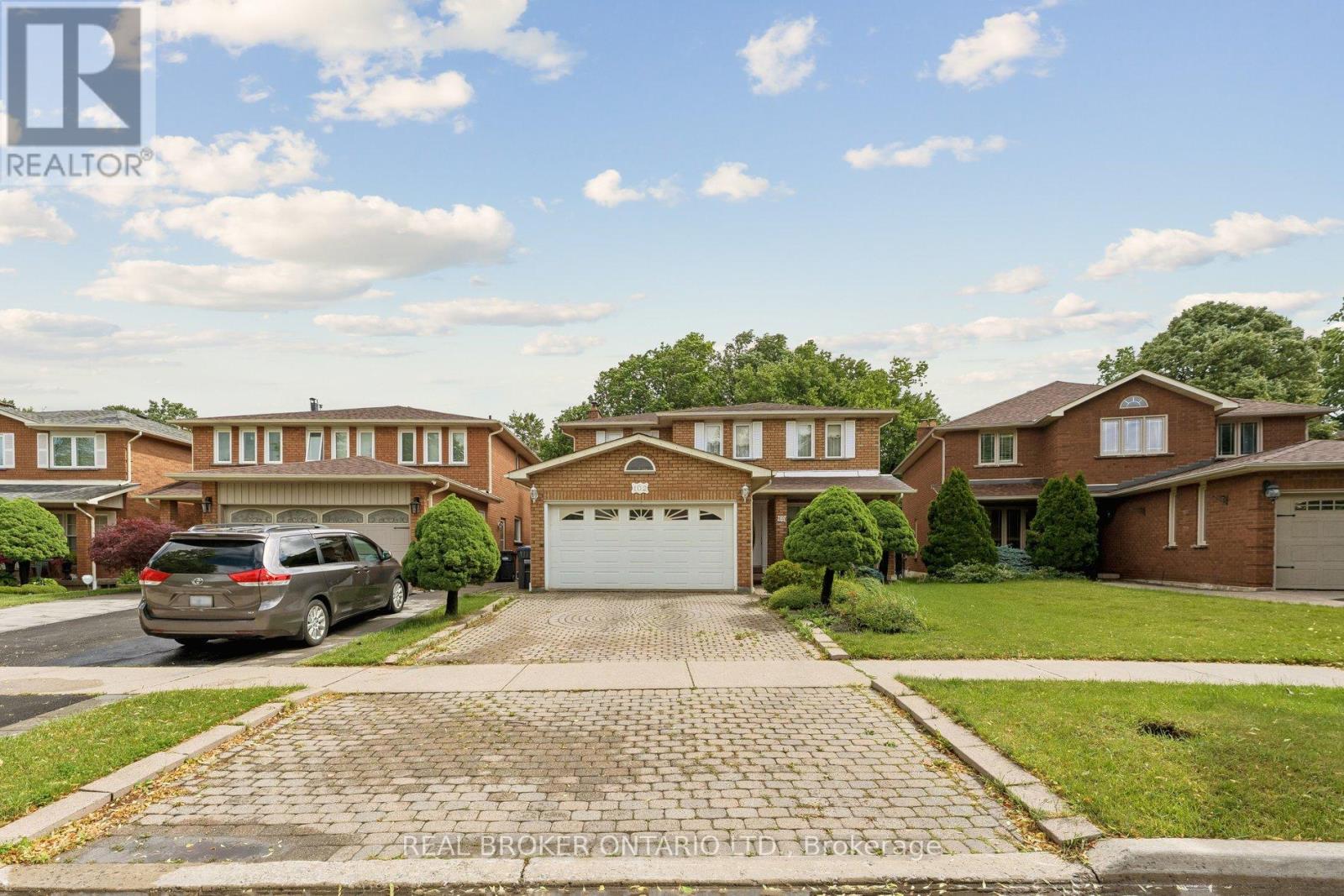MLS® listing #29932698 for sale located at 102 CORONATION CIRCLE