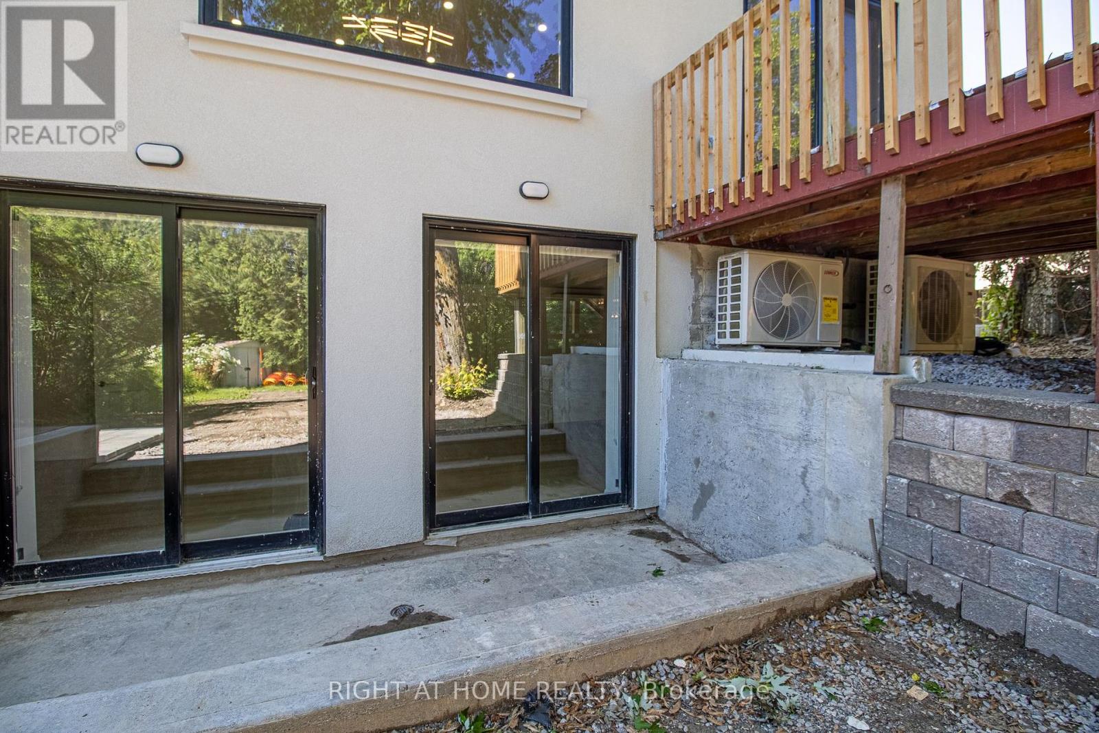 MLS® listing #29932737 for sale located at 2 - 88 HIGHLAND PARK BOULEVARD