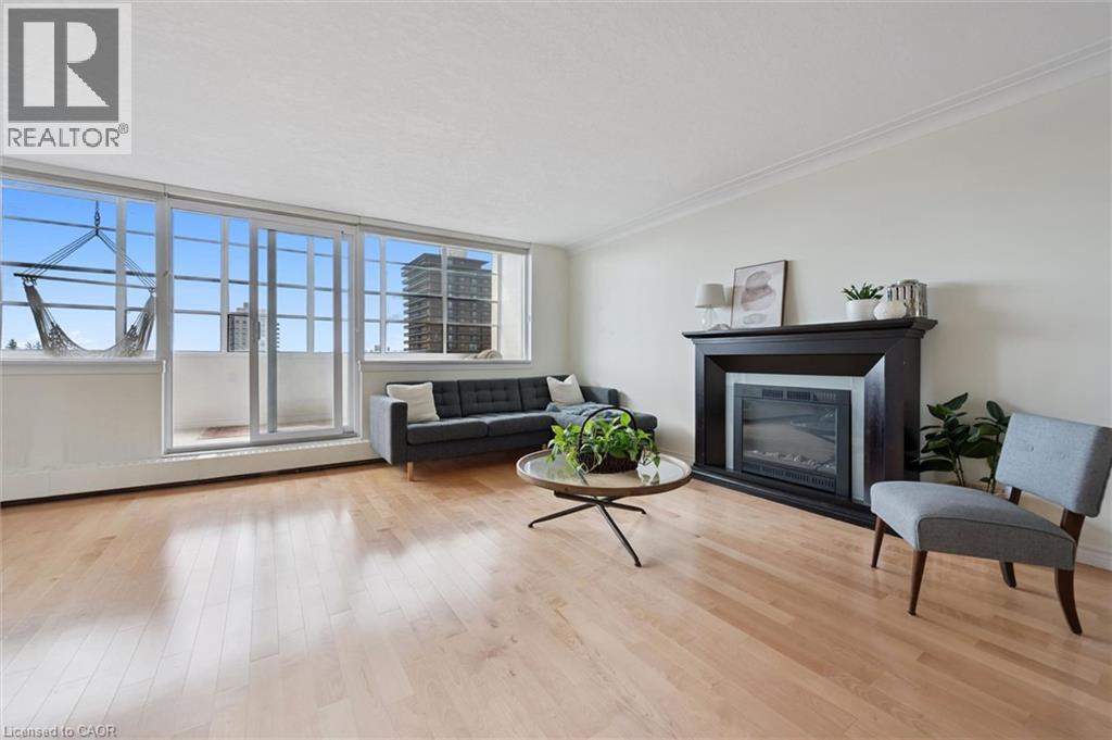 MLS® listing #29932781 for sale located at 65 WESTMOUNT Road N Unit# 910