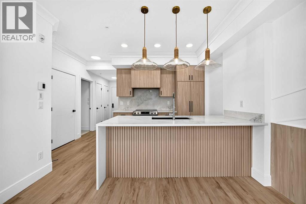 MLS® listing #29932966 for sale located at 208, 370 Dieppe Drive SW Drive