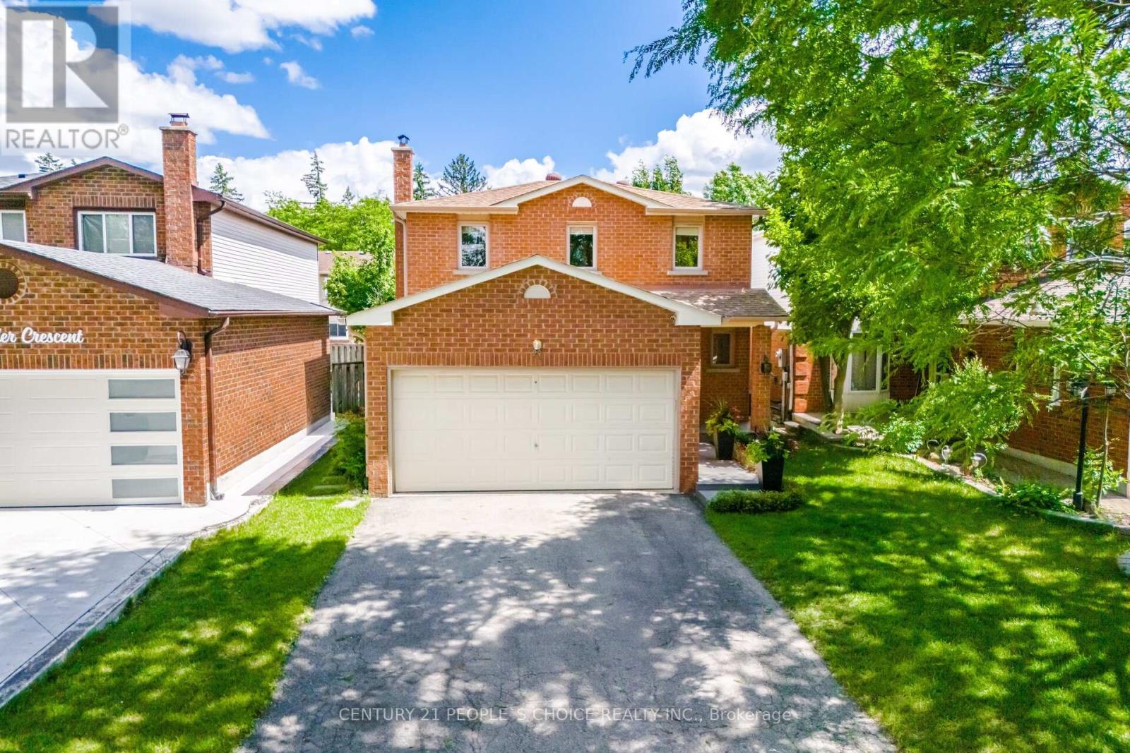 MLS® listing #29933211 for sale located at 29 OLEANDER CRESCENT