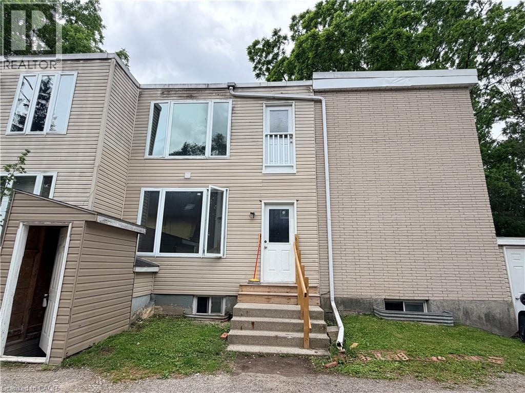 MLS® listing #29934810 for sale located at 74 WILLIAM Street W Unit# 4