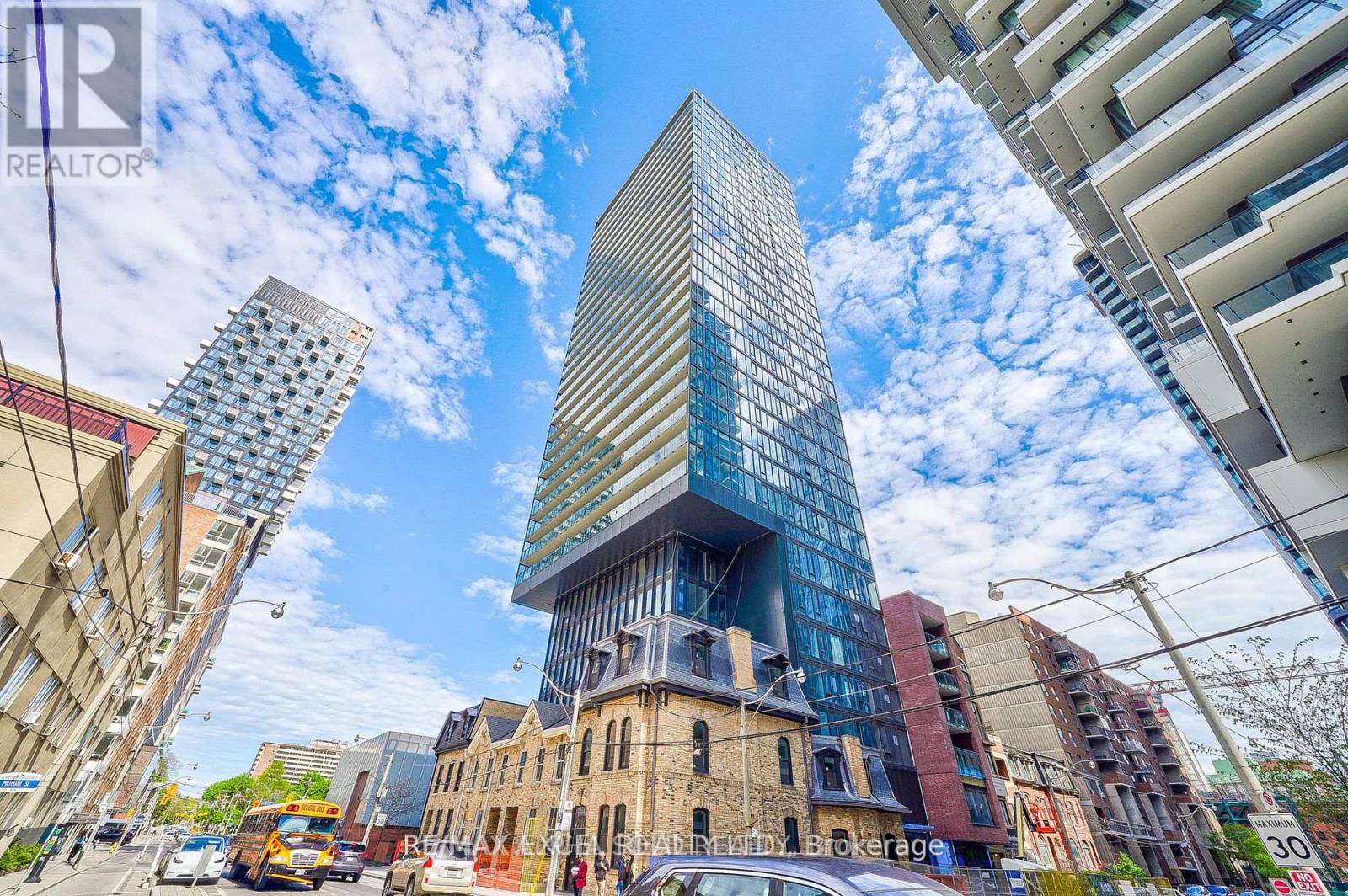 MLS® listing #29934865 for sale located at 1402 - 47 MUTUAL STREET