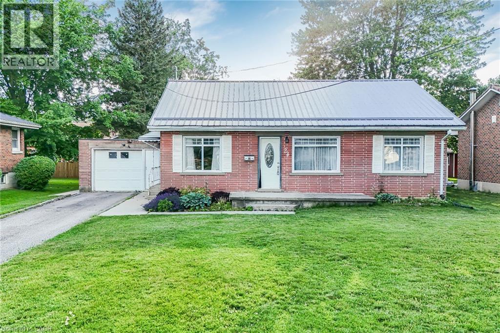 MLS® listing #29934909 for sale located at 24 PARK Street