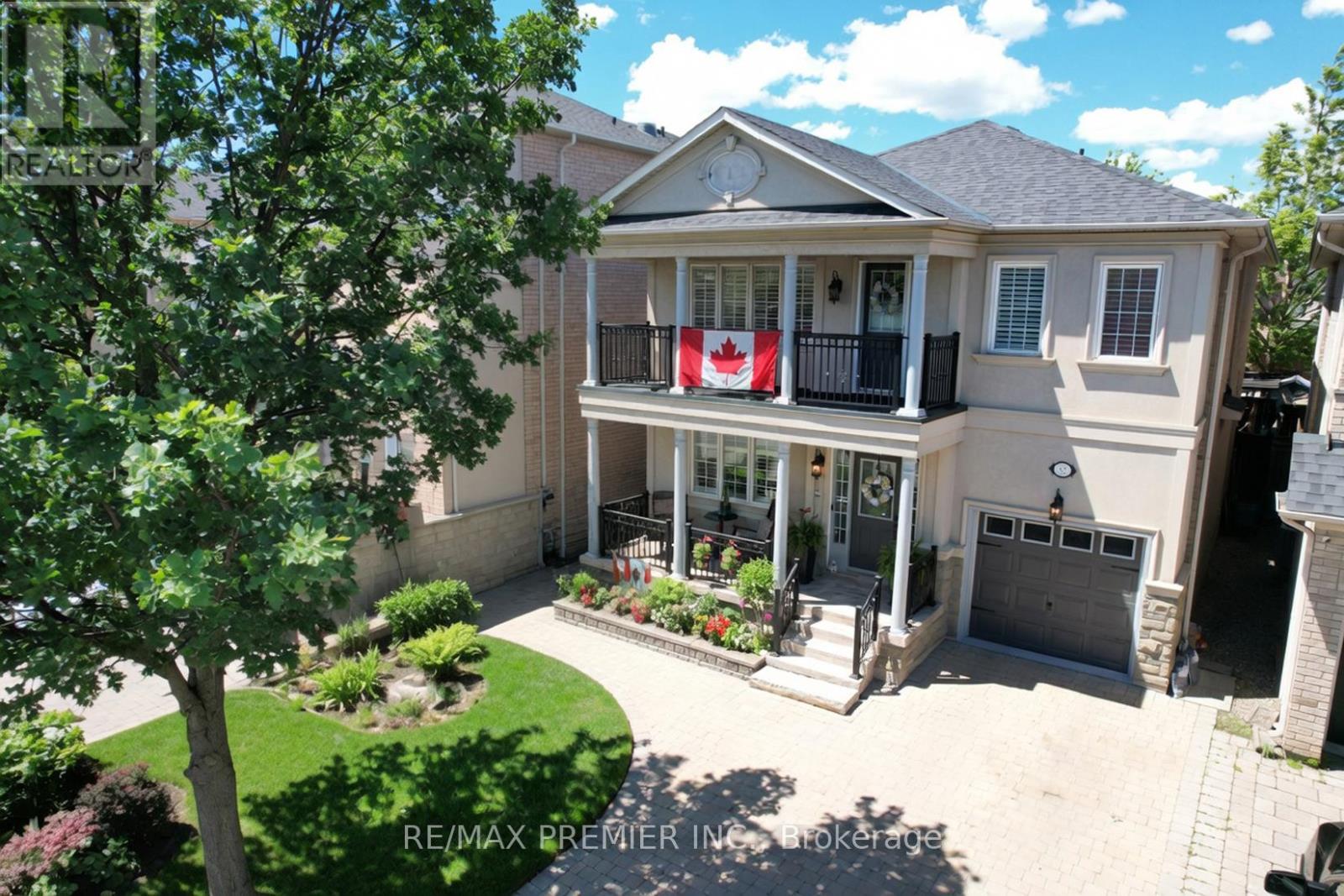 MLS® listing #29934975 for sale located at 32 TIMBERWOLF CRESCENT