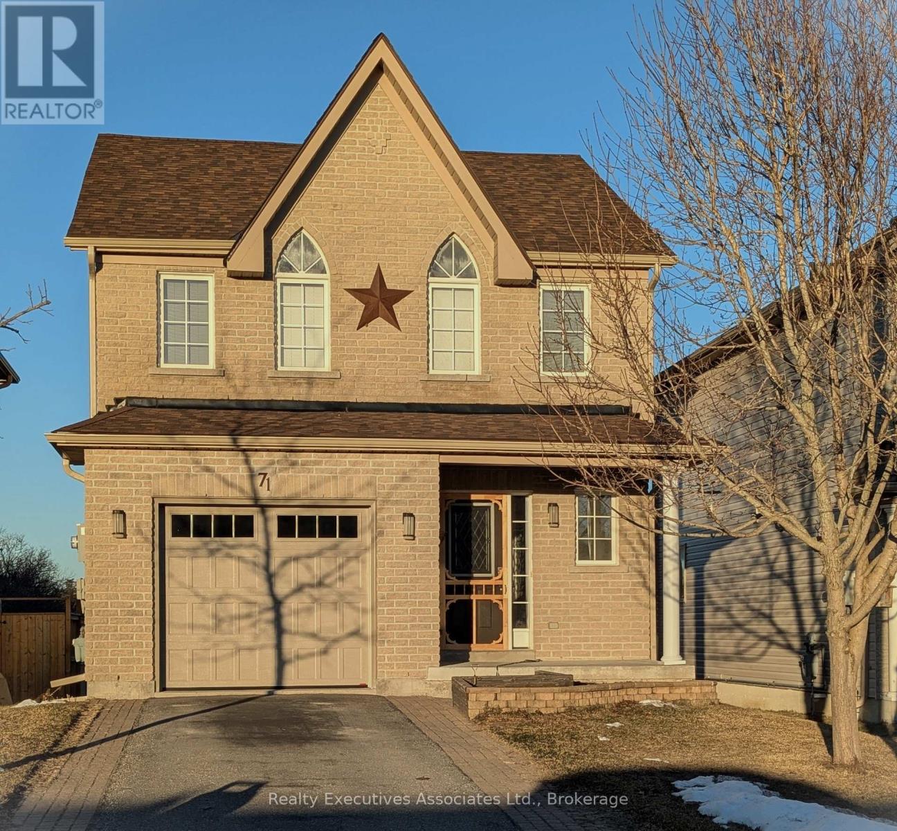 MLS® listing #29935128 for sale located at 71 TRUAX STREET