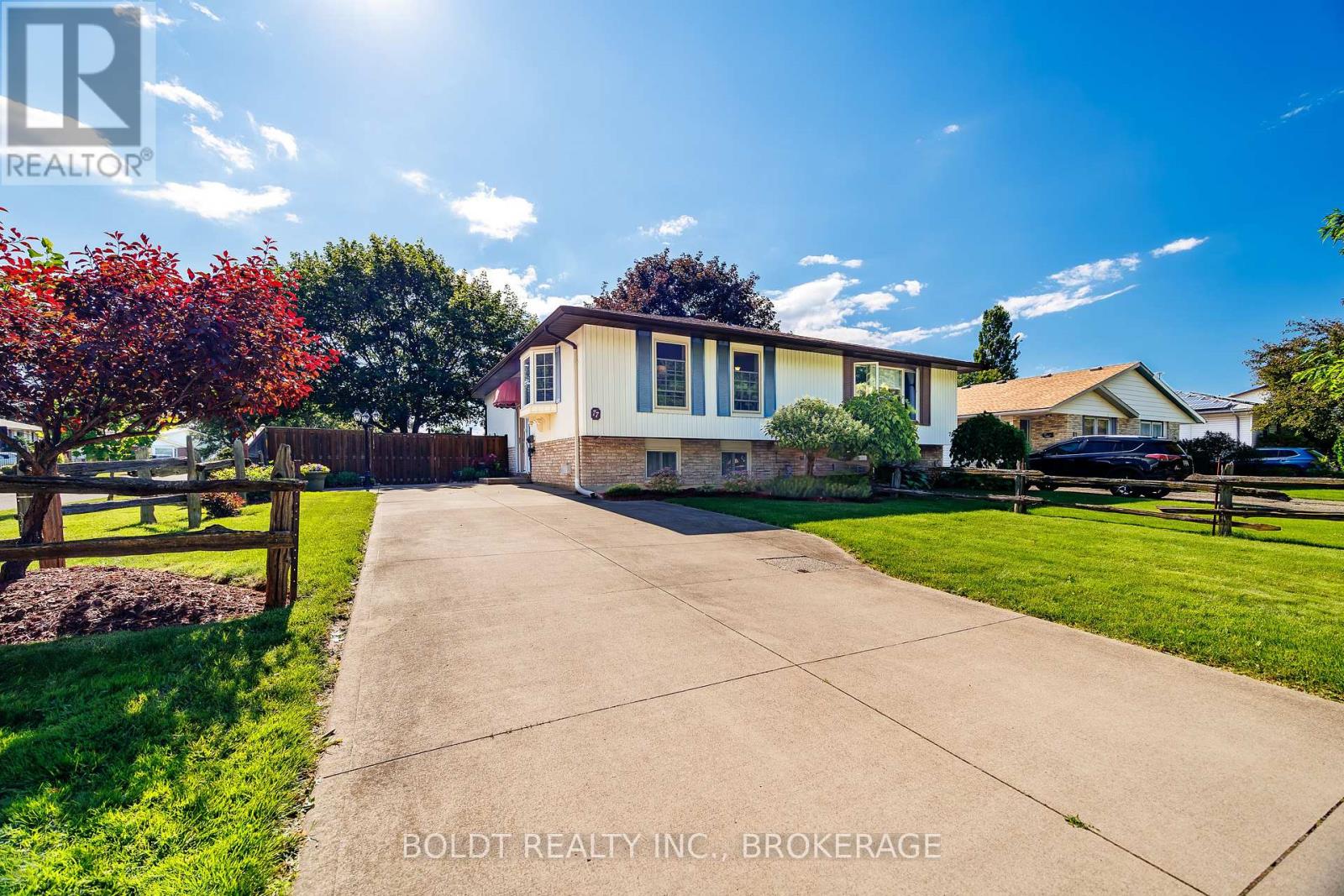 MLS® listing #29935306 for sale located at 77 ELMA STREET