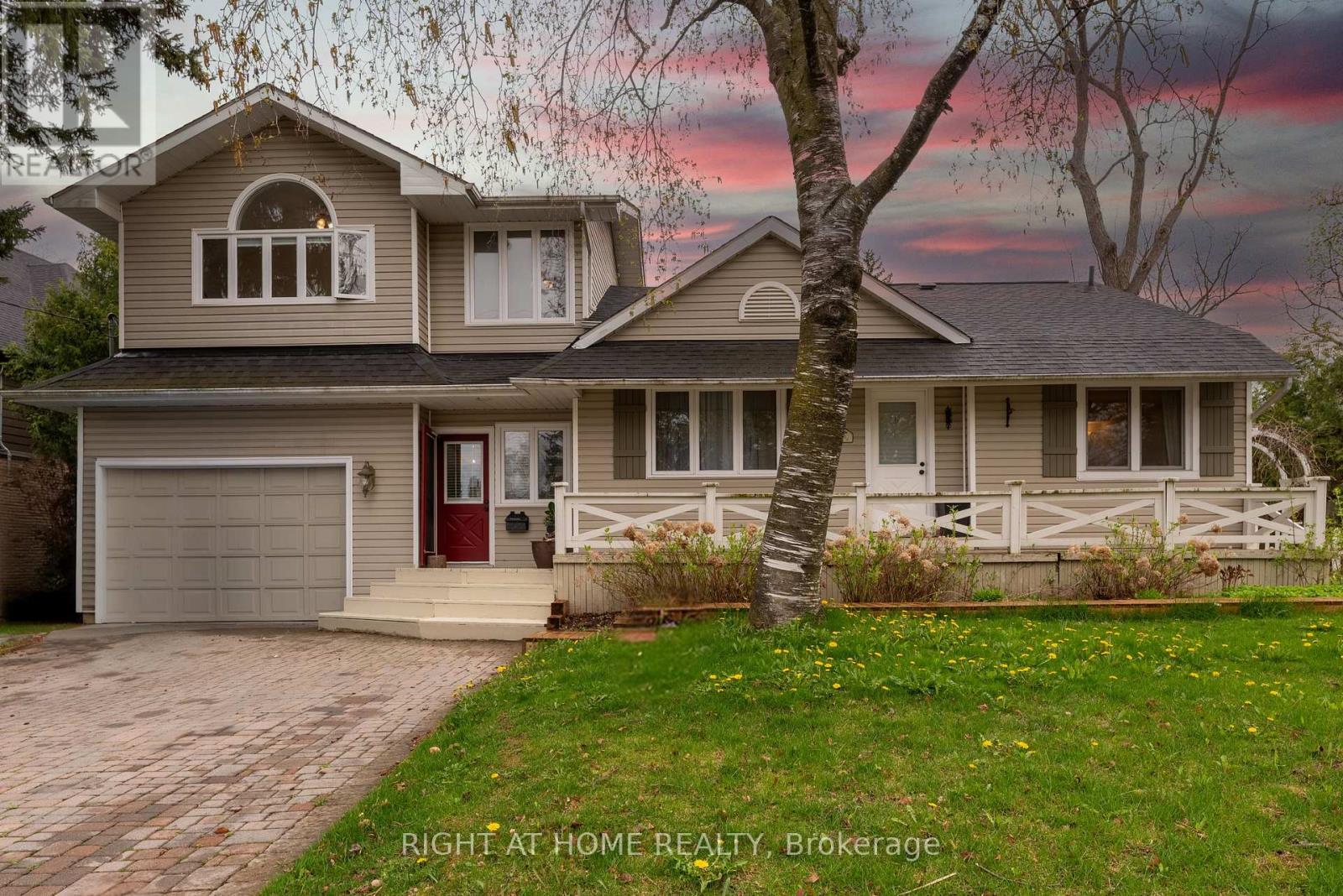 MLS® listing #29935320 for sale located at 120 WRIGHT STREET
