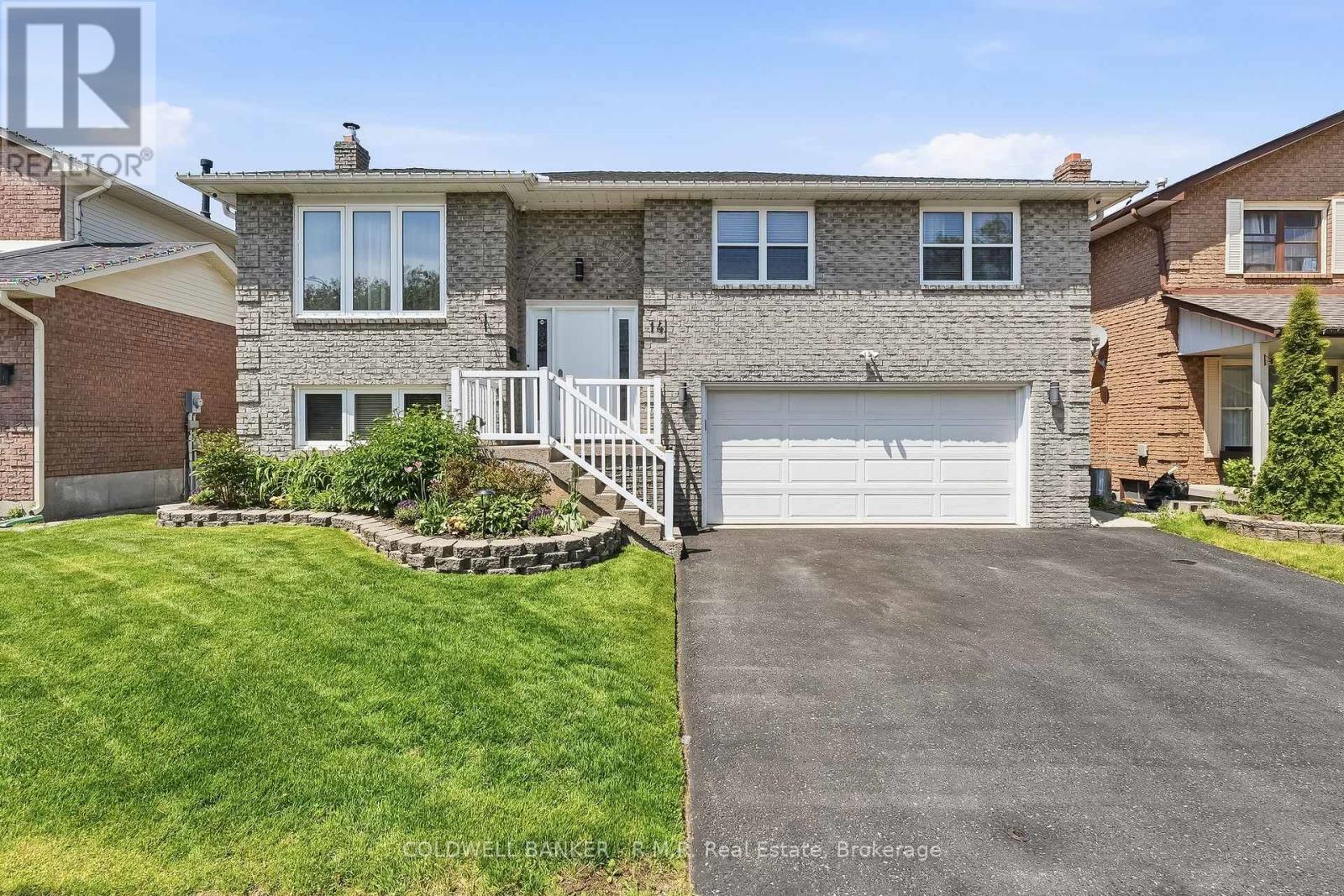 MLS® listing #29935382 for sale located at 14 GLENABBEY DRIVE