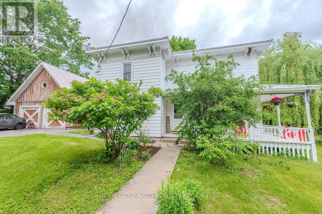 MLS® listing #29935387 for sale located at 27 WEST STREET W
