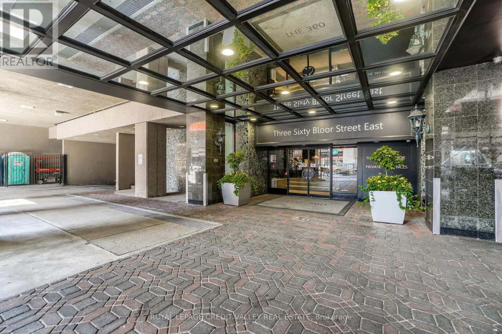 MLS® listing #29935407 for sale located at 601 - 360 BLOOR STREET E