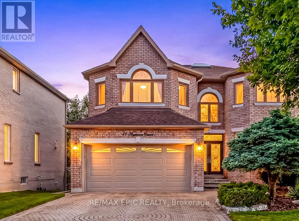 MLS® listing #29935438 for sale located at 11 PALACE COURT