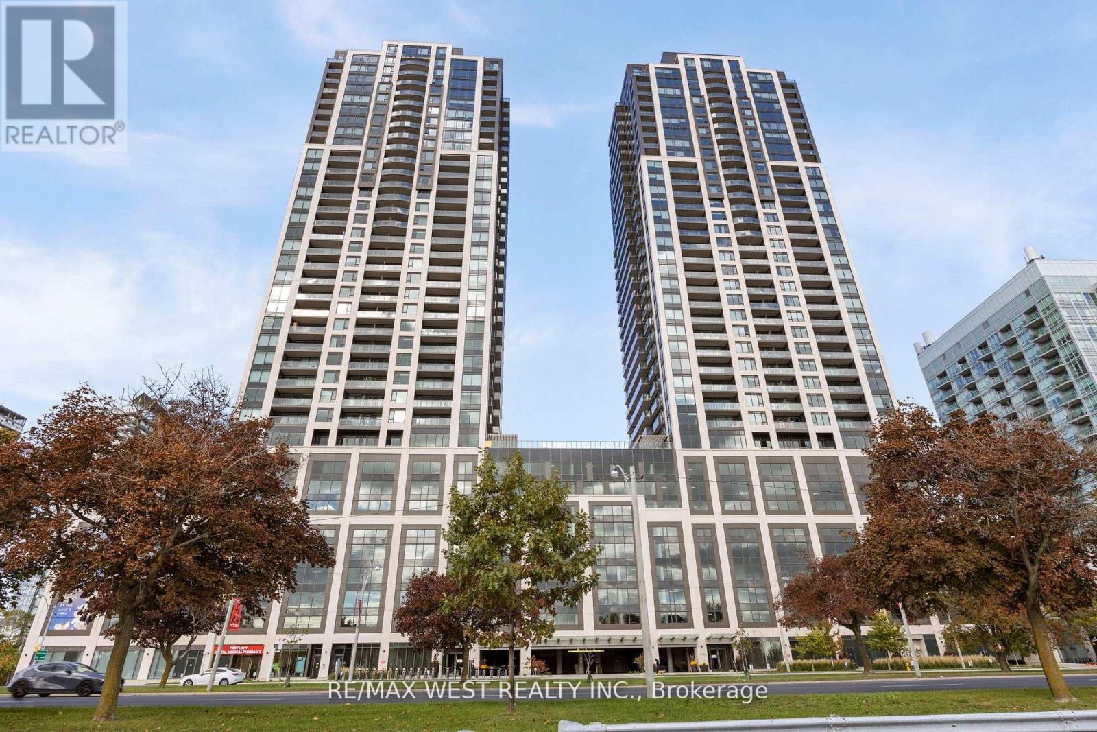 MLS® listing #29935717 for sale located at 3902 - 1928 LAKE SHORE BOULEVARD W