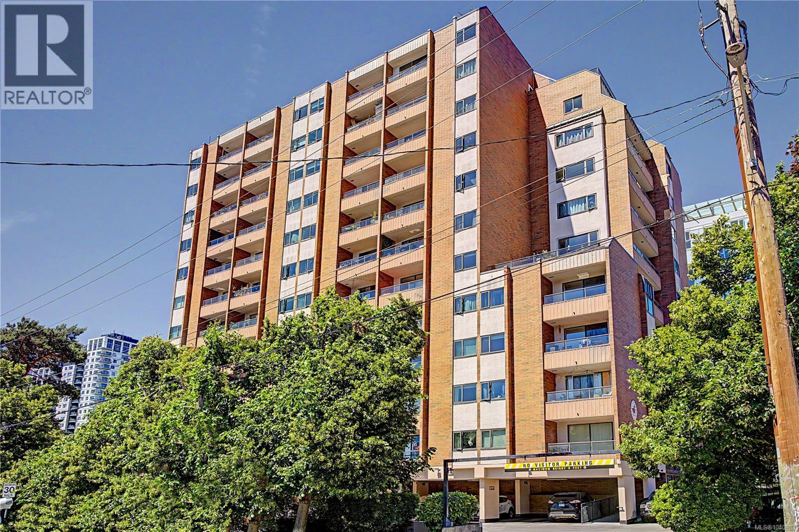 MLS® listing #29936385 for sale located at 706 1630 Quadra St