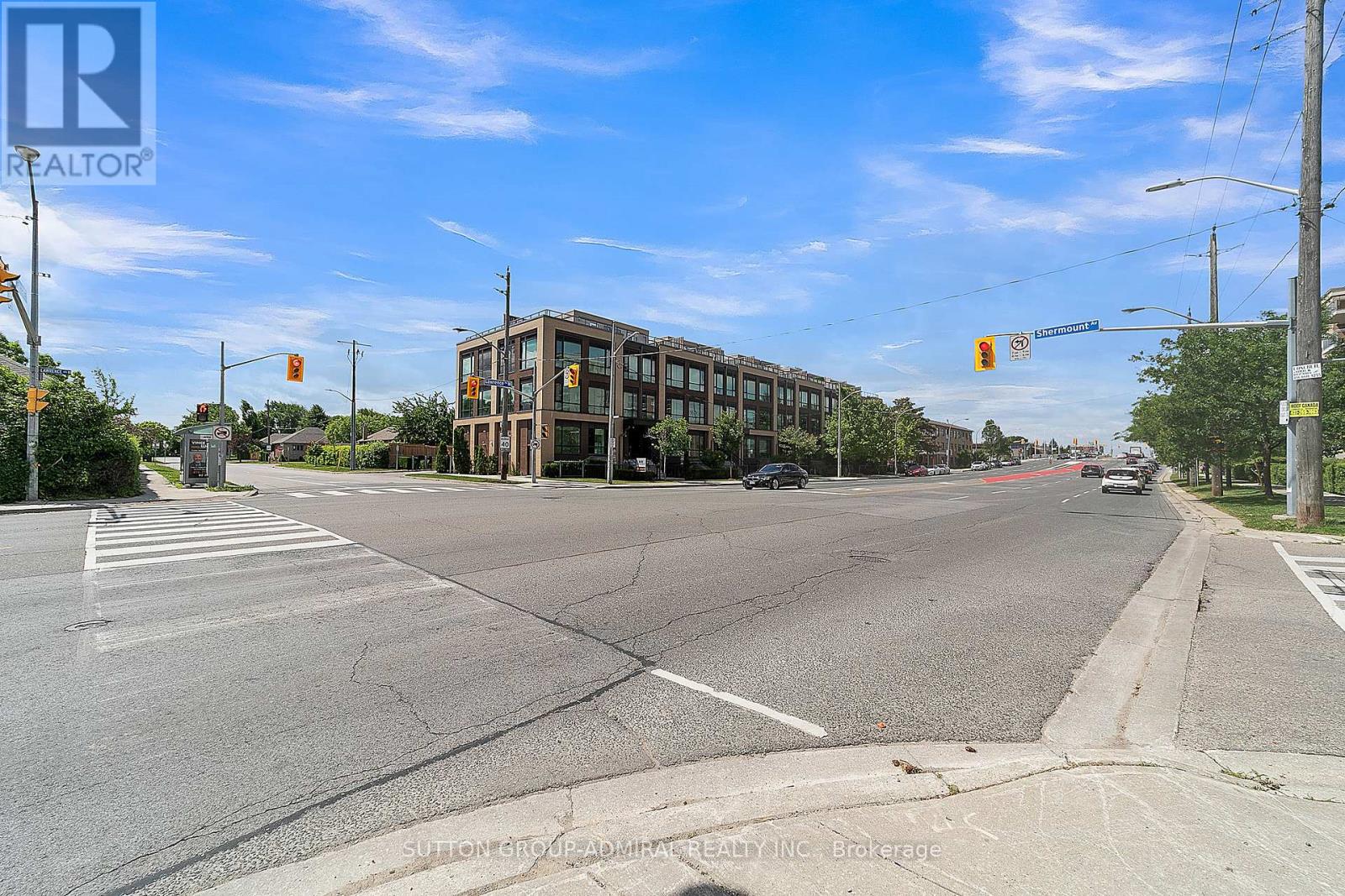 MLS® listing #29936548 for sale located at 305 - 639 LAWRENCE AVENUE