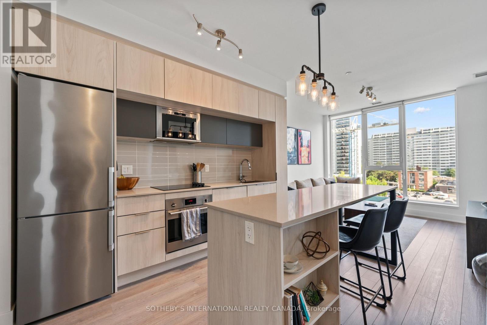 MLS® listing #29936982 for sale located at 412 - 1 BELSIZE DRIVE