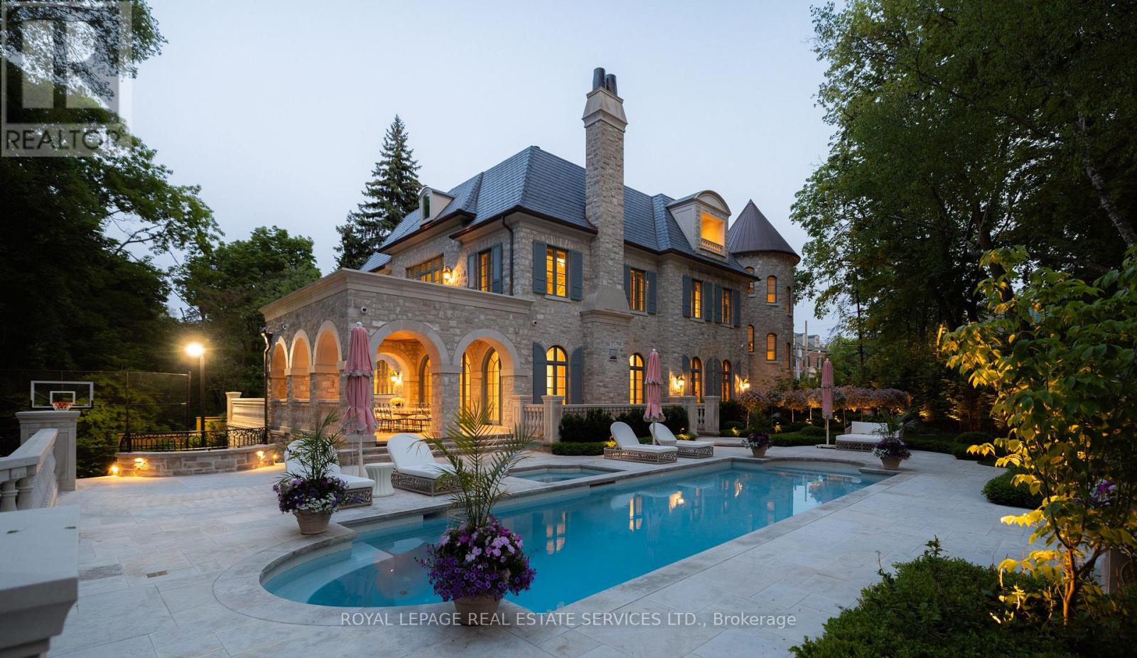MLS® listing #29937819 for sale located at 221 FOREST HILL ROAD