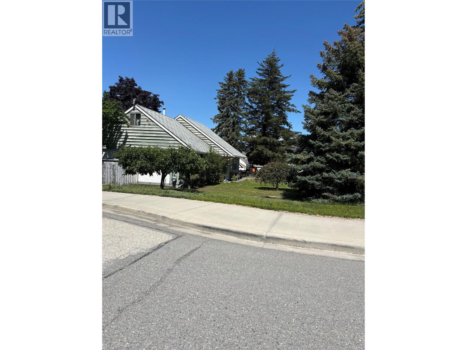 MLS® listing #29938496 for sale located at 2519 Qu'Appelle Boulevard
