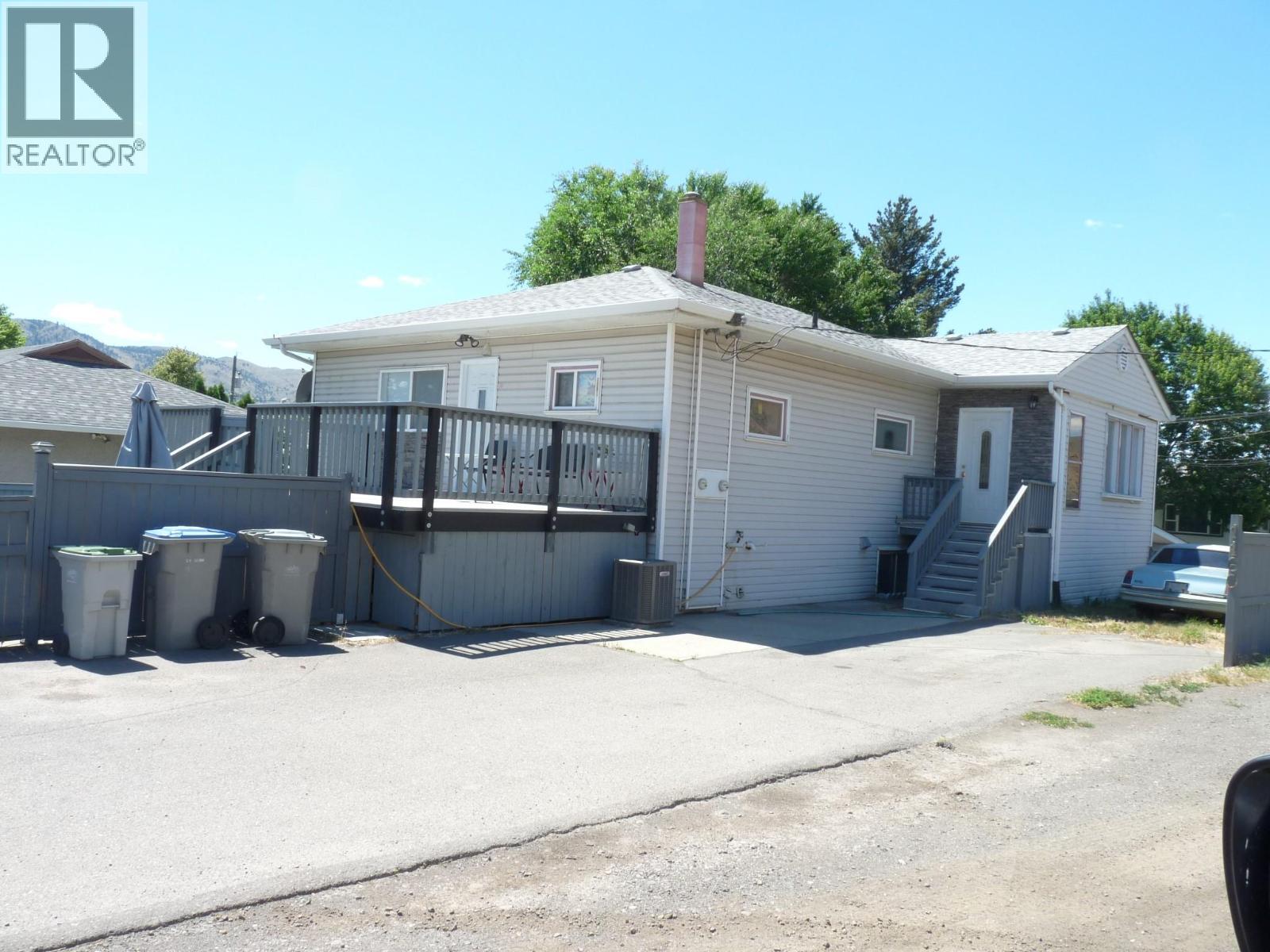 MLS® listing #29938604 for sale located at 1160 Meadow Lane