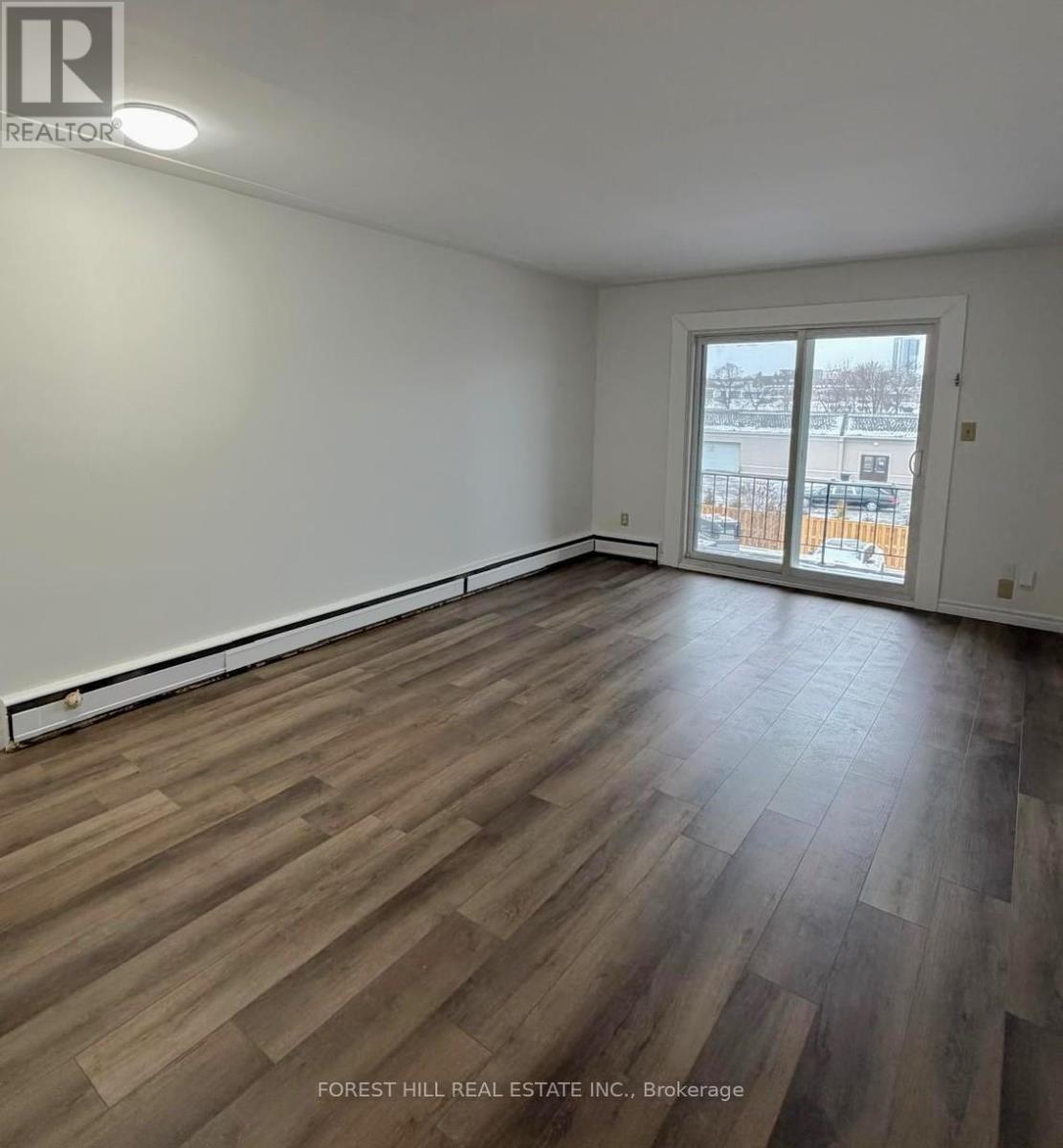 MLS® listing #29939049 for sale located at 3 - 127 ANN STREET