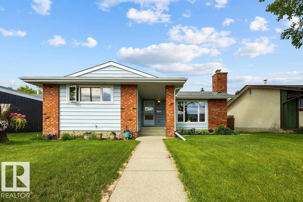 MLS® listing #29939103 for sale located at 14612 117A ST NW