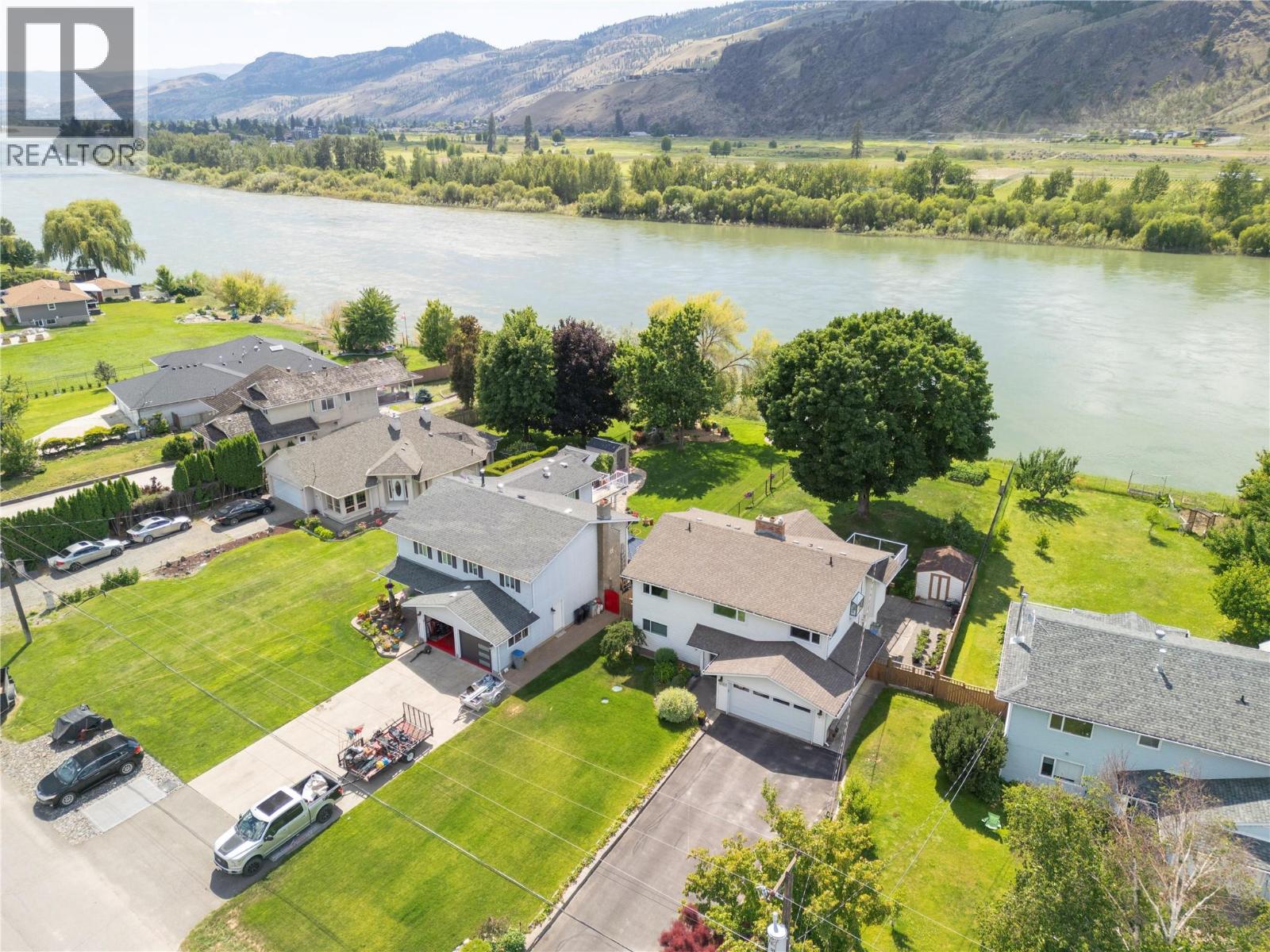 MLS® listing #29939352 for sale located at 4061 DAVIE Road