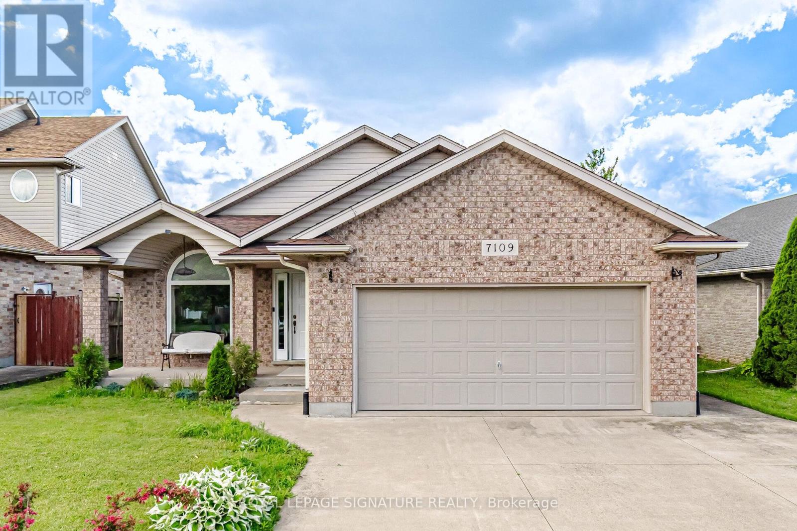 MLS® listing #29939479 for sale located at 7109 PARKSIDE ROAD
