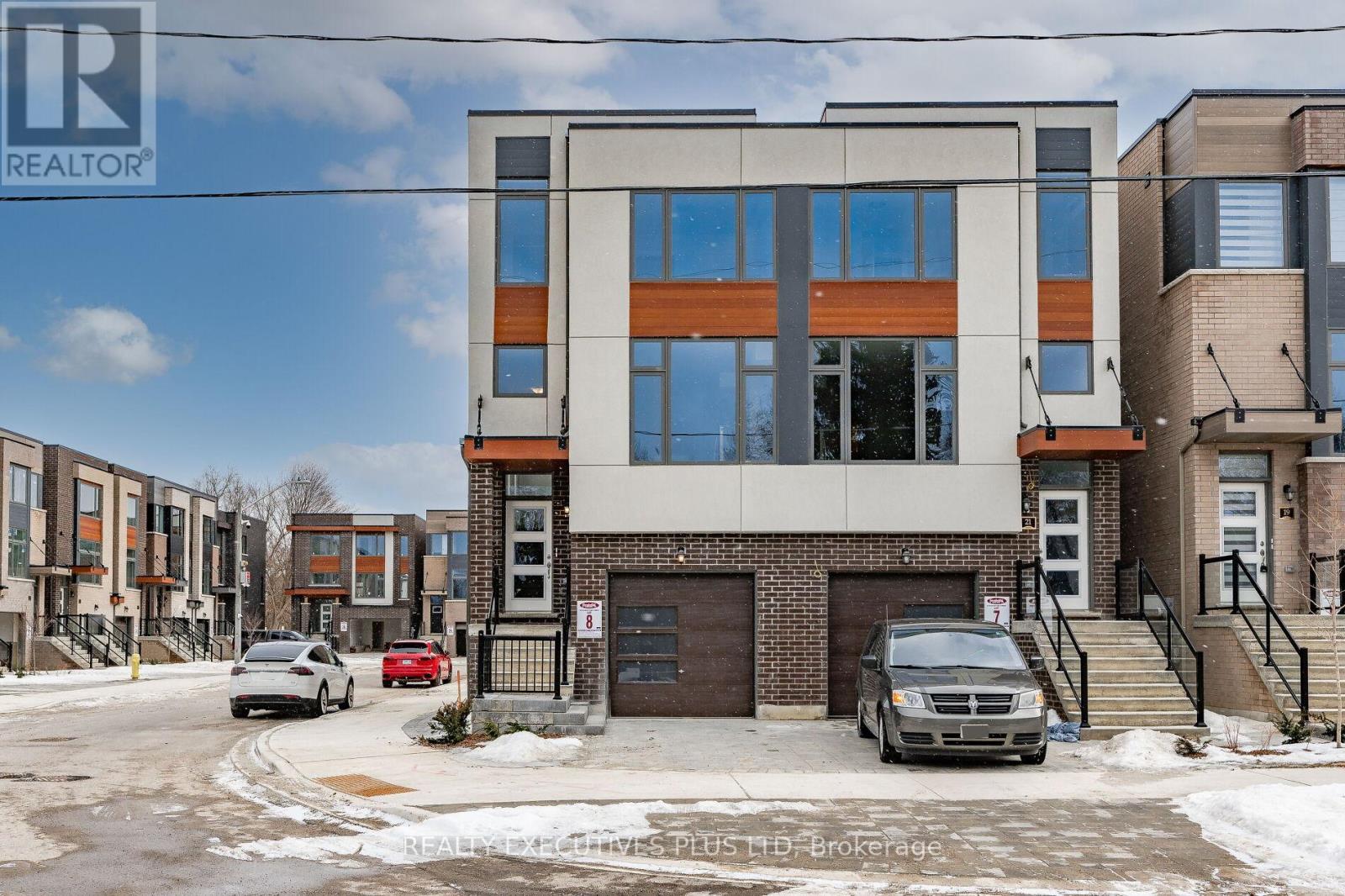 MLS® listing #29939947 for sale located at MAIN - 23 BLACKSTONE STREET