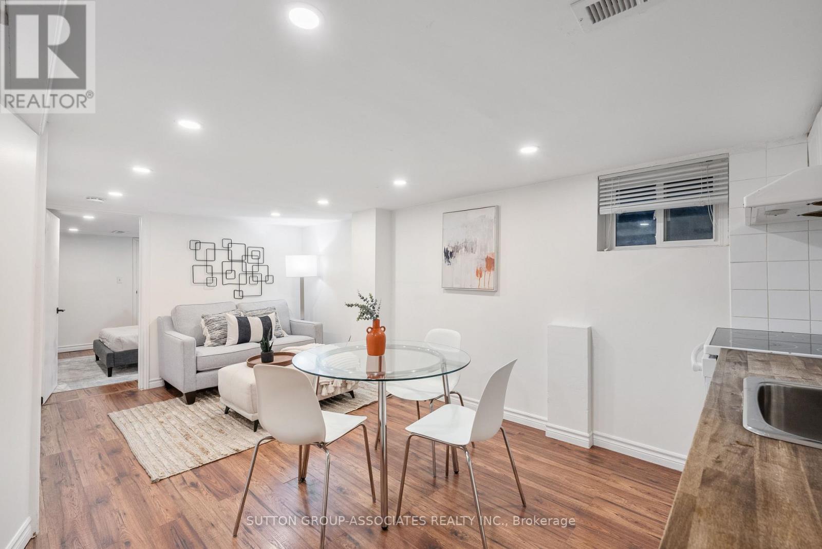 MLS® listing #29940021 for sale located at BSMT - 10 INNES AVENUE