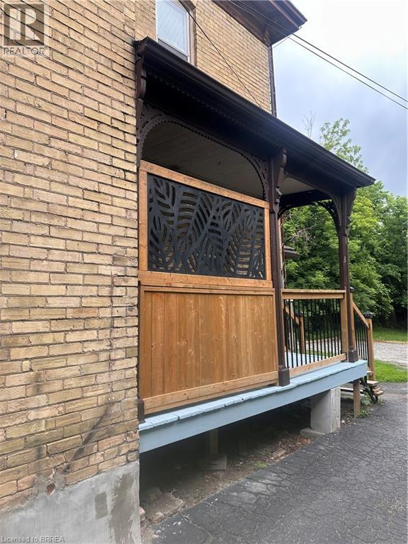 MLS® listing #29940689 for sale located at 211 DALHOUSIE Street