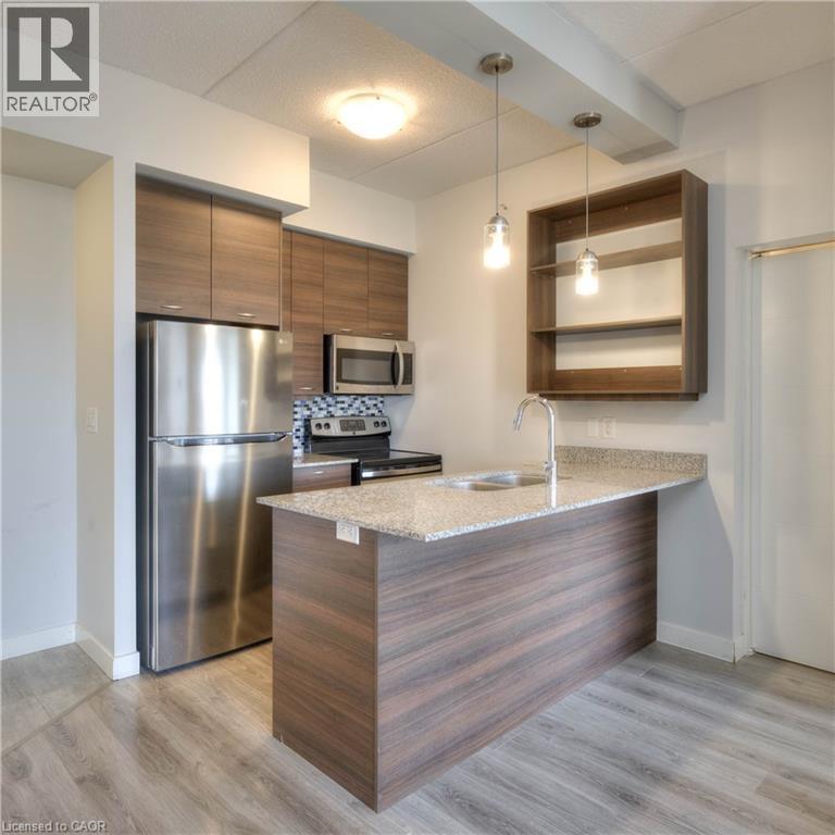 MLS® listing #29940951 for sale located at 318 SPRUCE Street Unit# 808