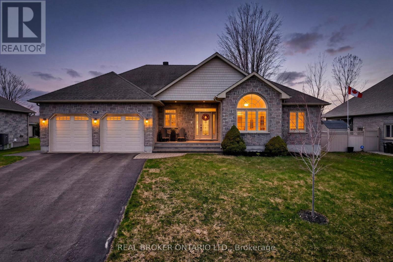 MLS® listing #29941327 for sale located at 12 PENNY LANE