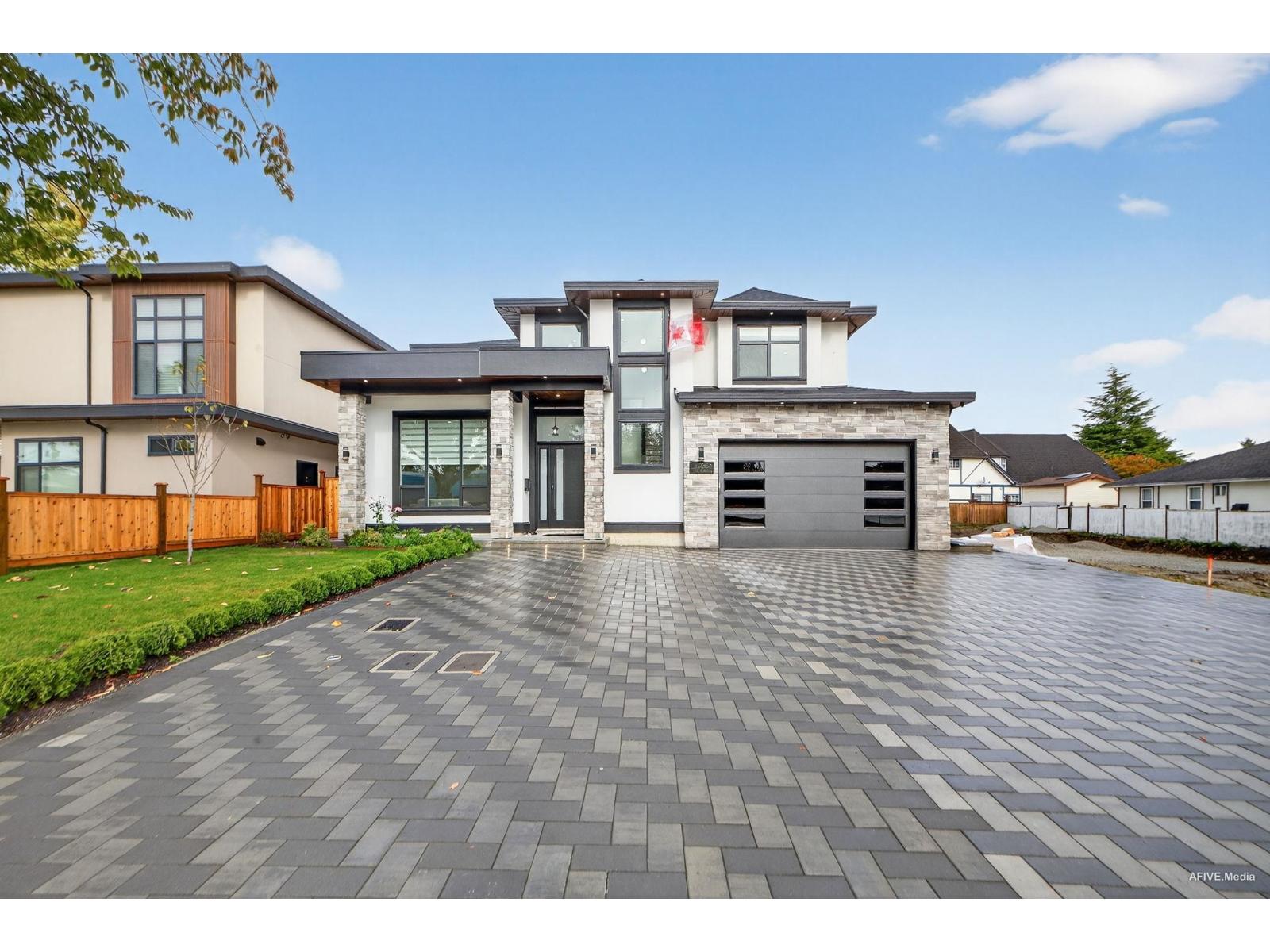 MLS® listing #29941480 for sale located at 15363 94 AVENUE