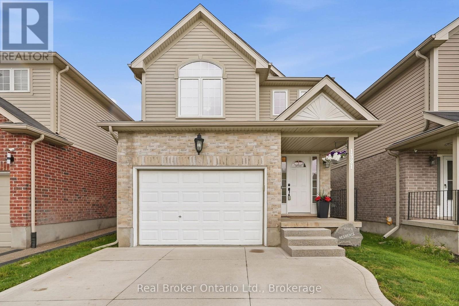 MLS® listing #29941686 for sale located at 1381 OLD ZELLER DRIVE