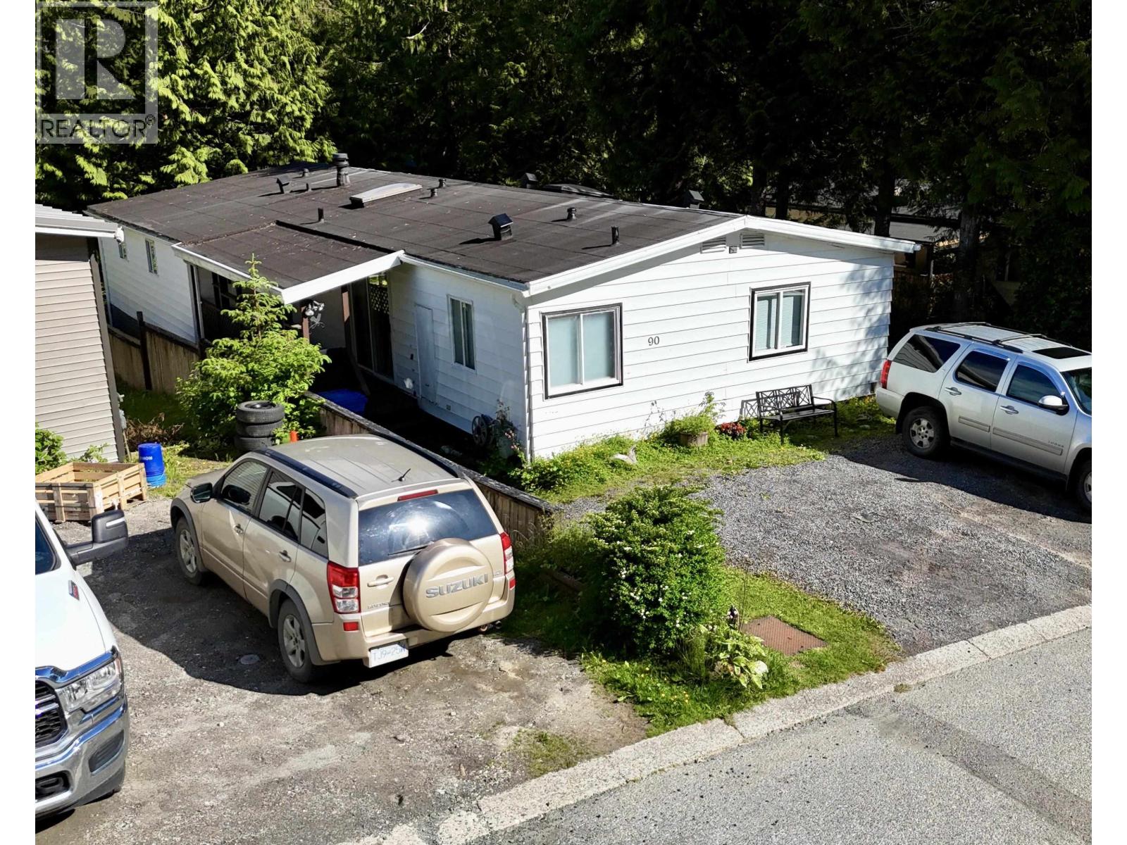 MLS® listing #29941841 for sale located at 90 HAYSVALE DRIVE