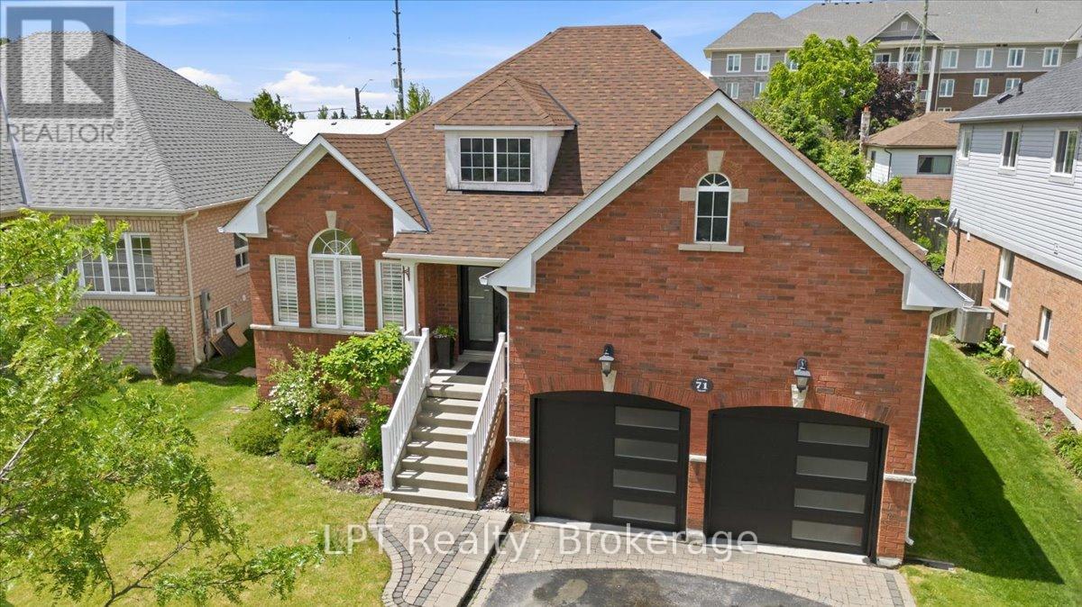 MLS® listing #29945545 for sale located at 71 LAPRADE SQUARE