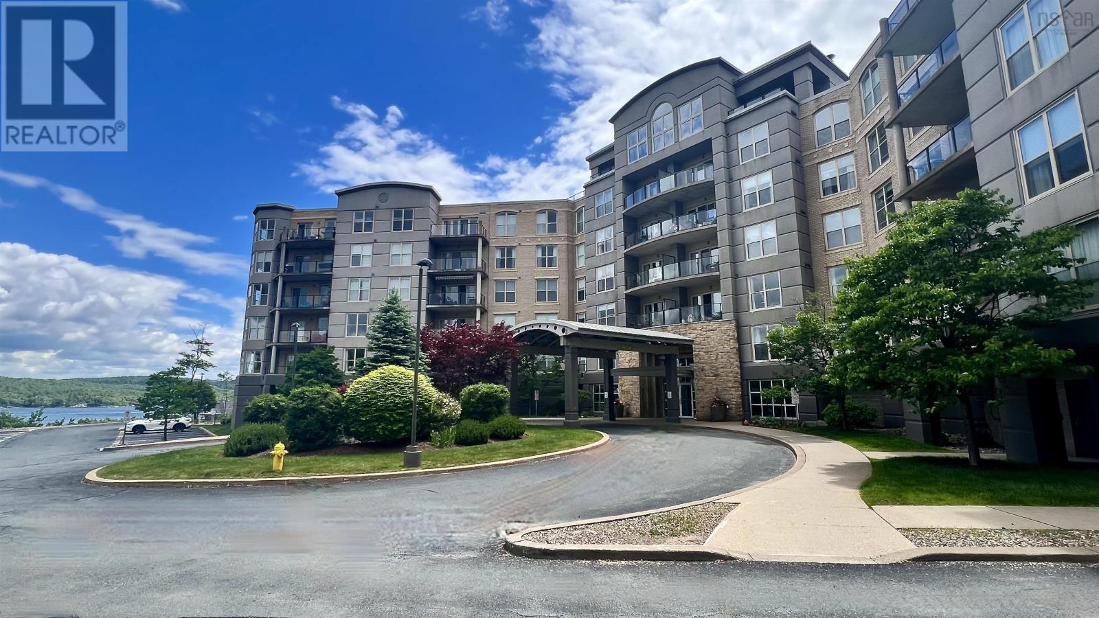 MLS® listing #29945742 for sale located at 209 36 Southgate Drive