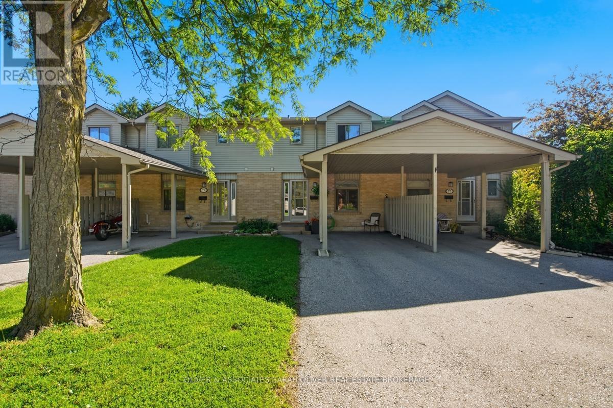 MLS® listing #29945987 for sale located at 78 - 141 CONDOR COURT