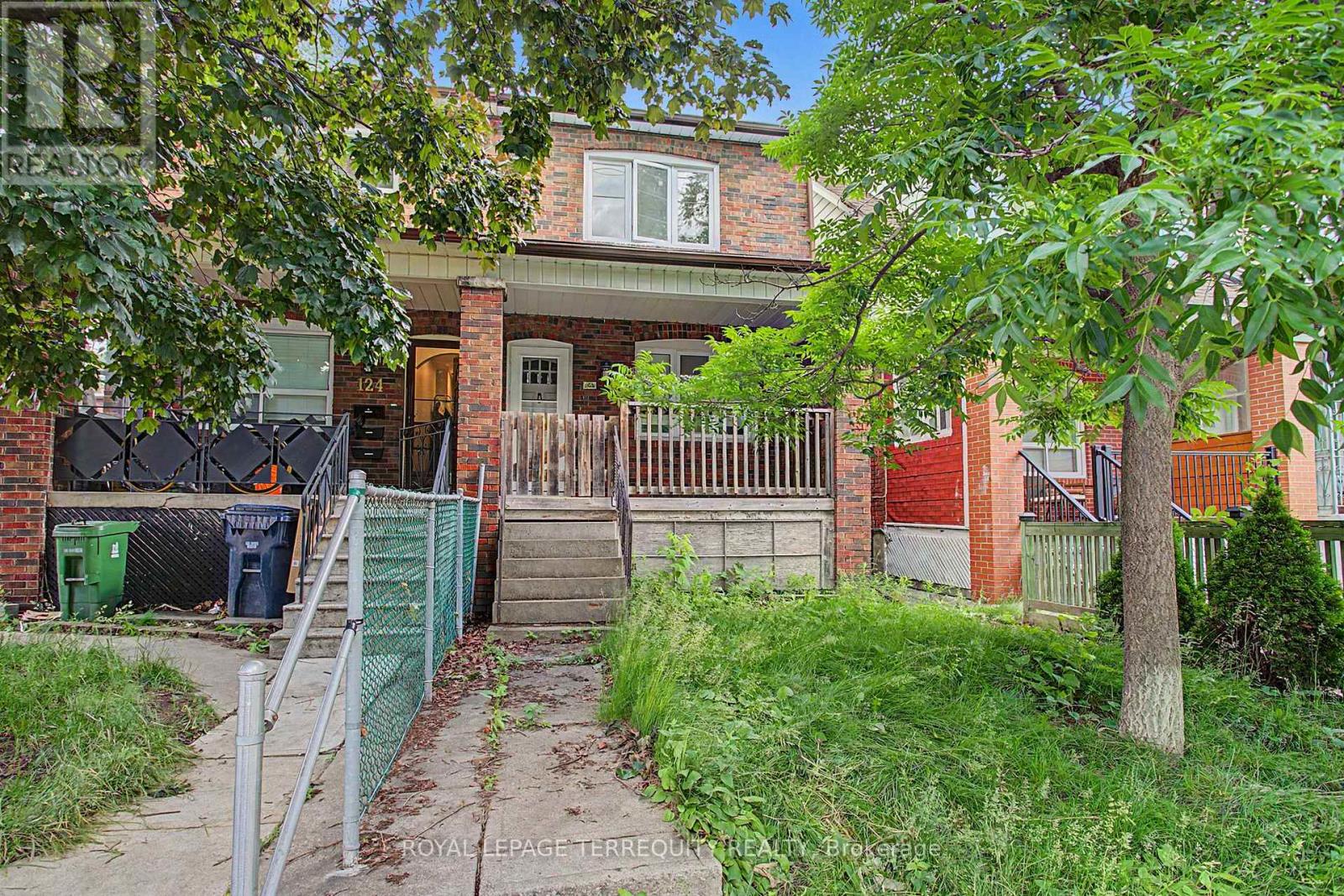 MLS® listing #29946081 for sale located at 122 ASCOT AVENUE