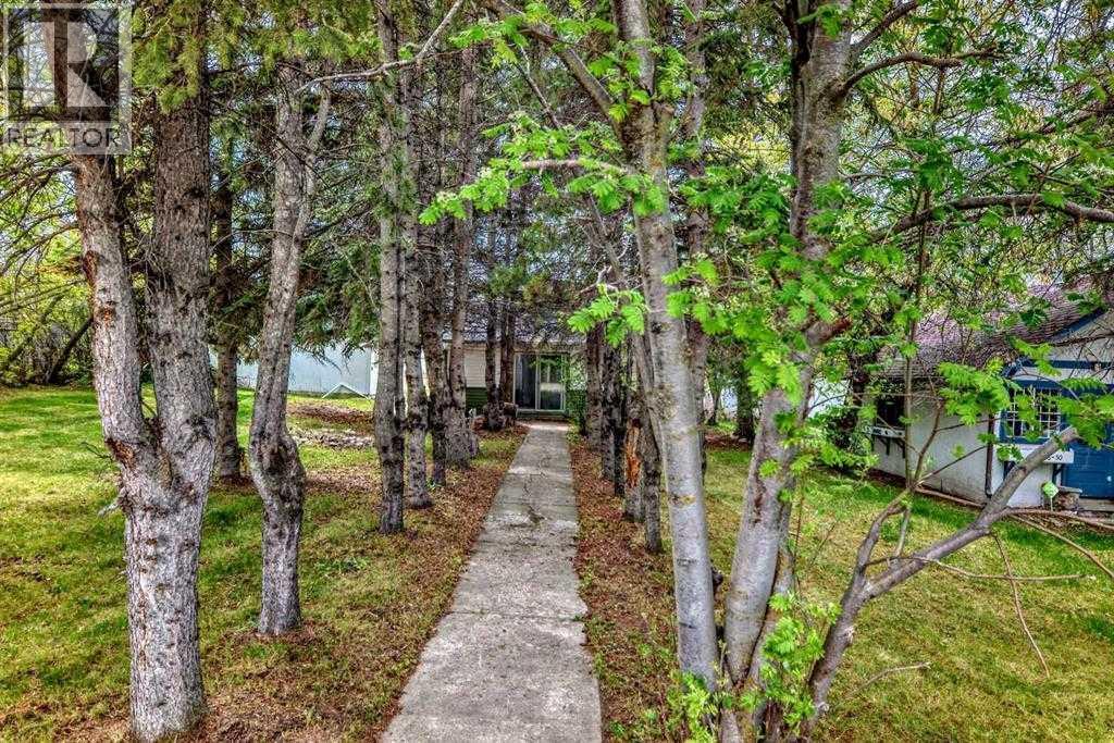 MLS® listing #29946391 for sale located at 4734 50 Street