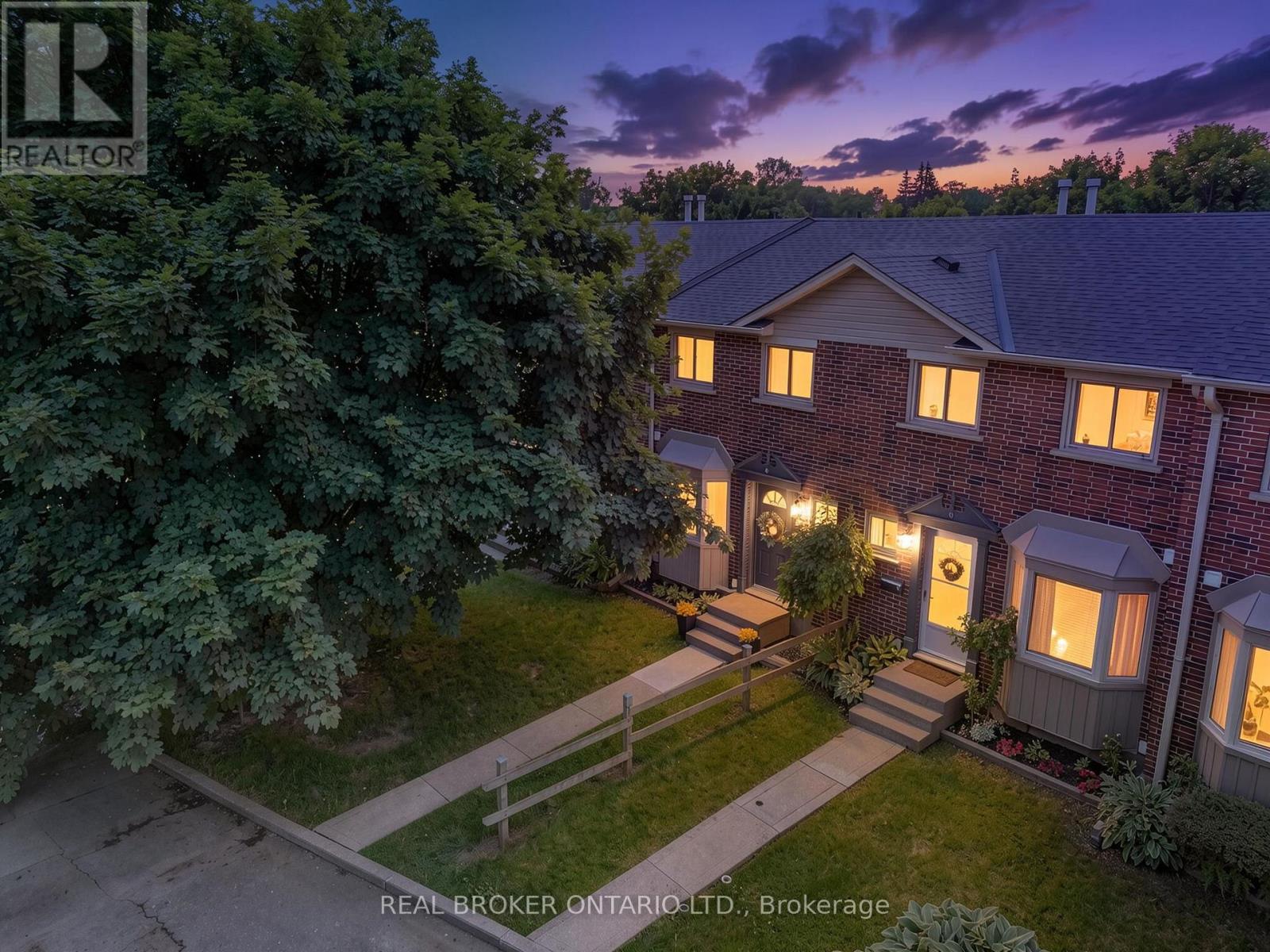 MLS® listing #29946699 for sale located at D - 149 BRANTWOOD PARK ROAD