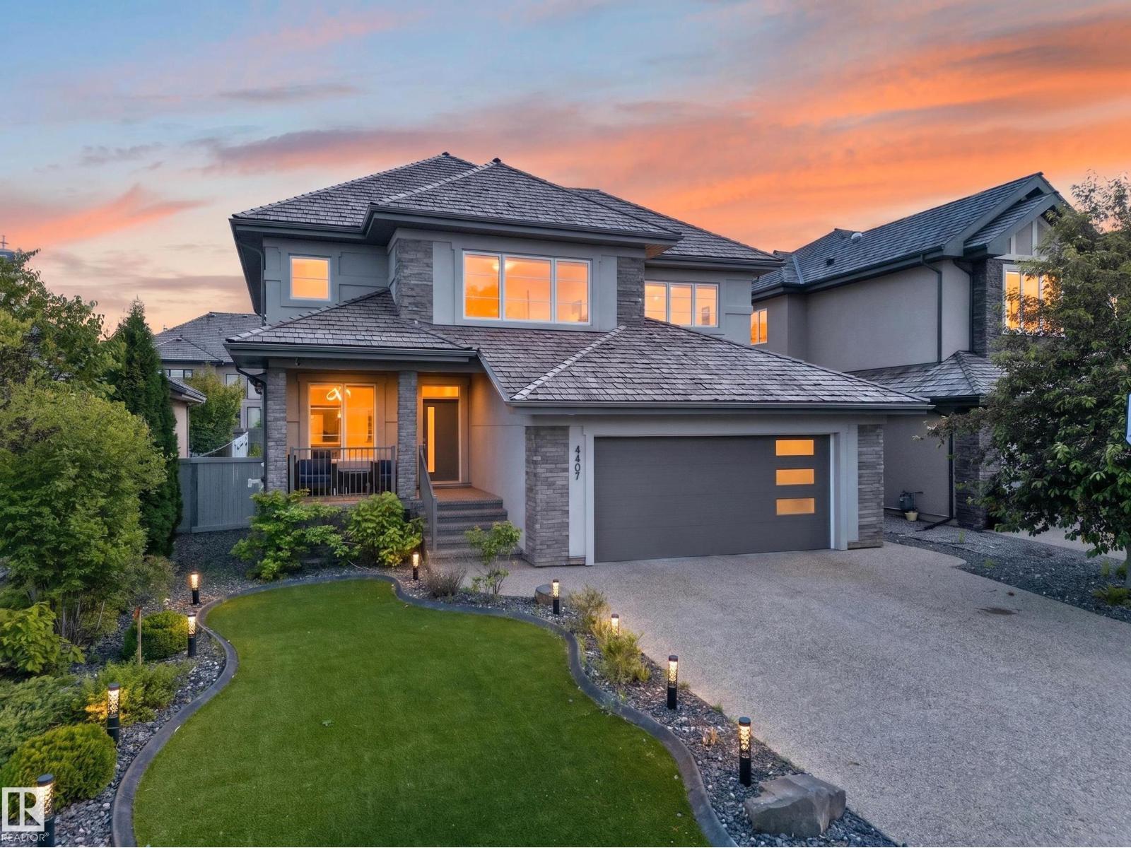 MLS® listing #29946753 for sale located at 4407 WESTCLIFF CL SW