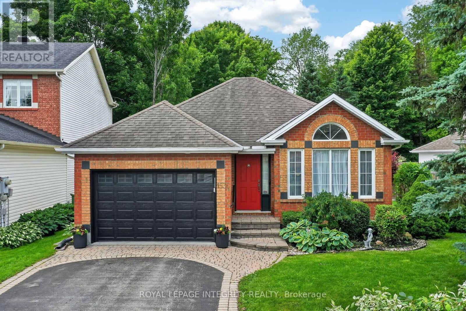 MLS® listing #29946884 for sale located at 1535 BONNEVILLE CRESCENT